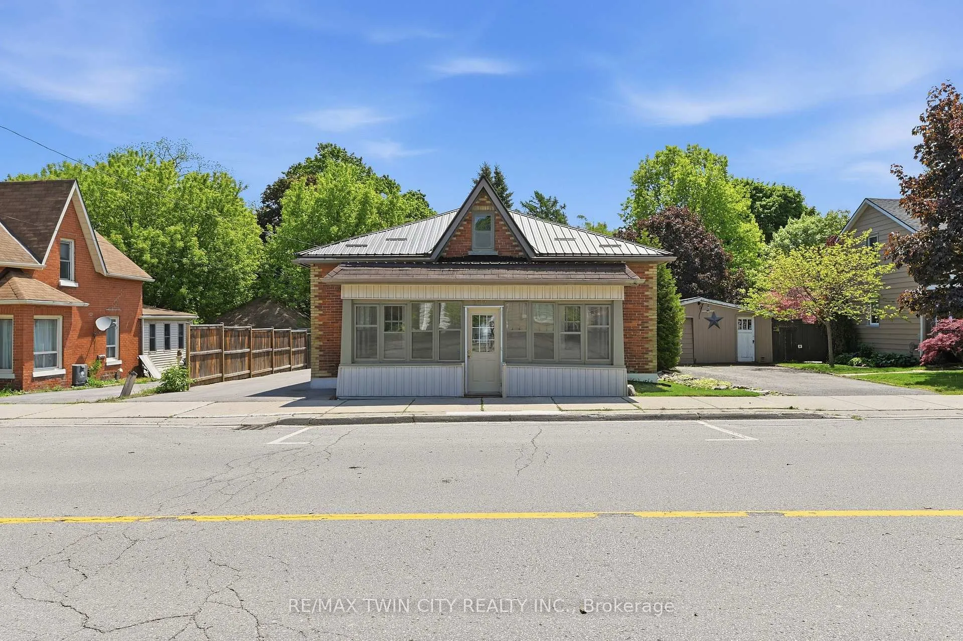 Front of 277 Main Street