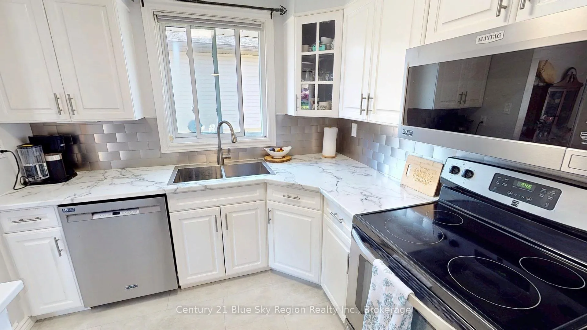 Photo 3 of 725 King Street, Callander — HOMEH