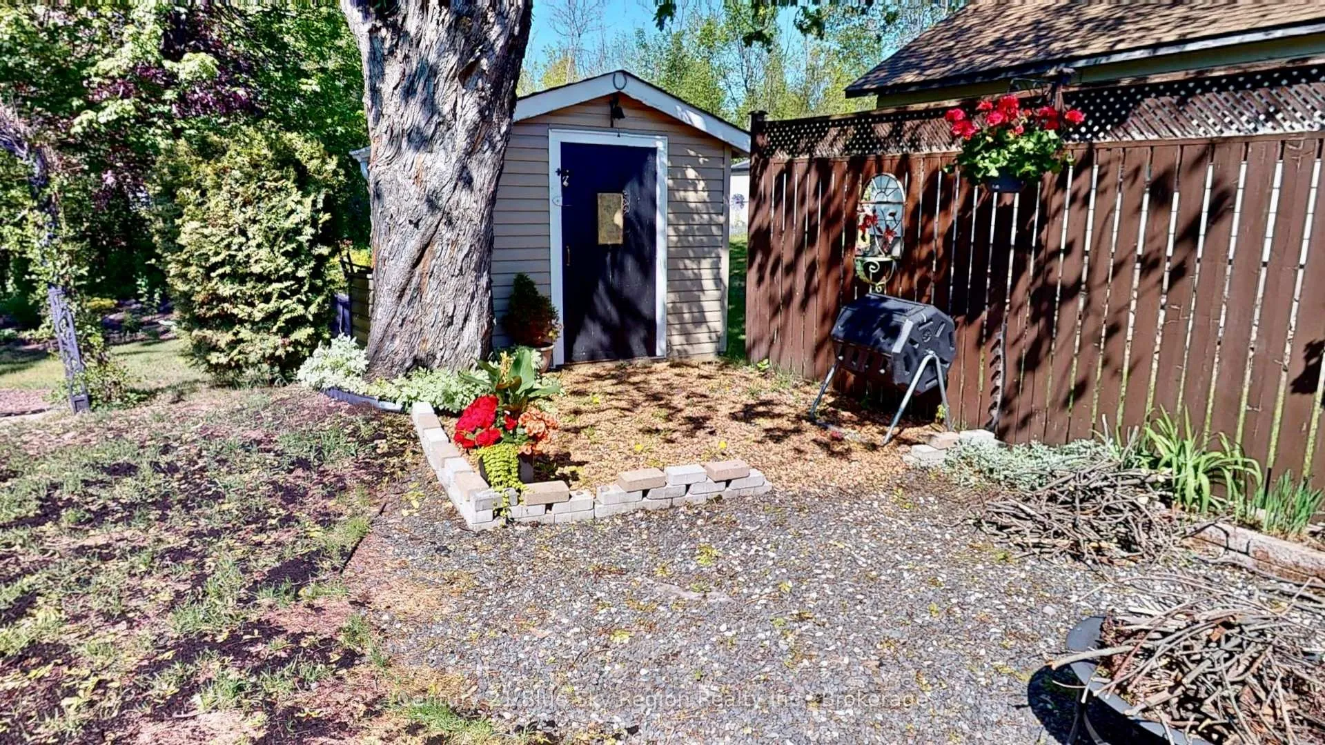 Photo 33 of 725 King Street, Callander — HOMEH