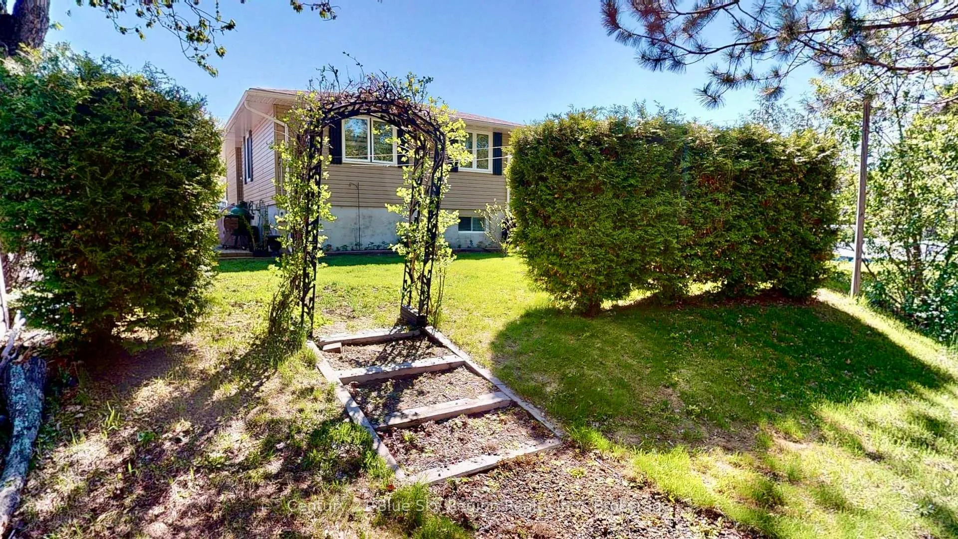Photo 37 of 725 King Street, Callander — HOMEH