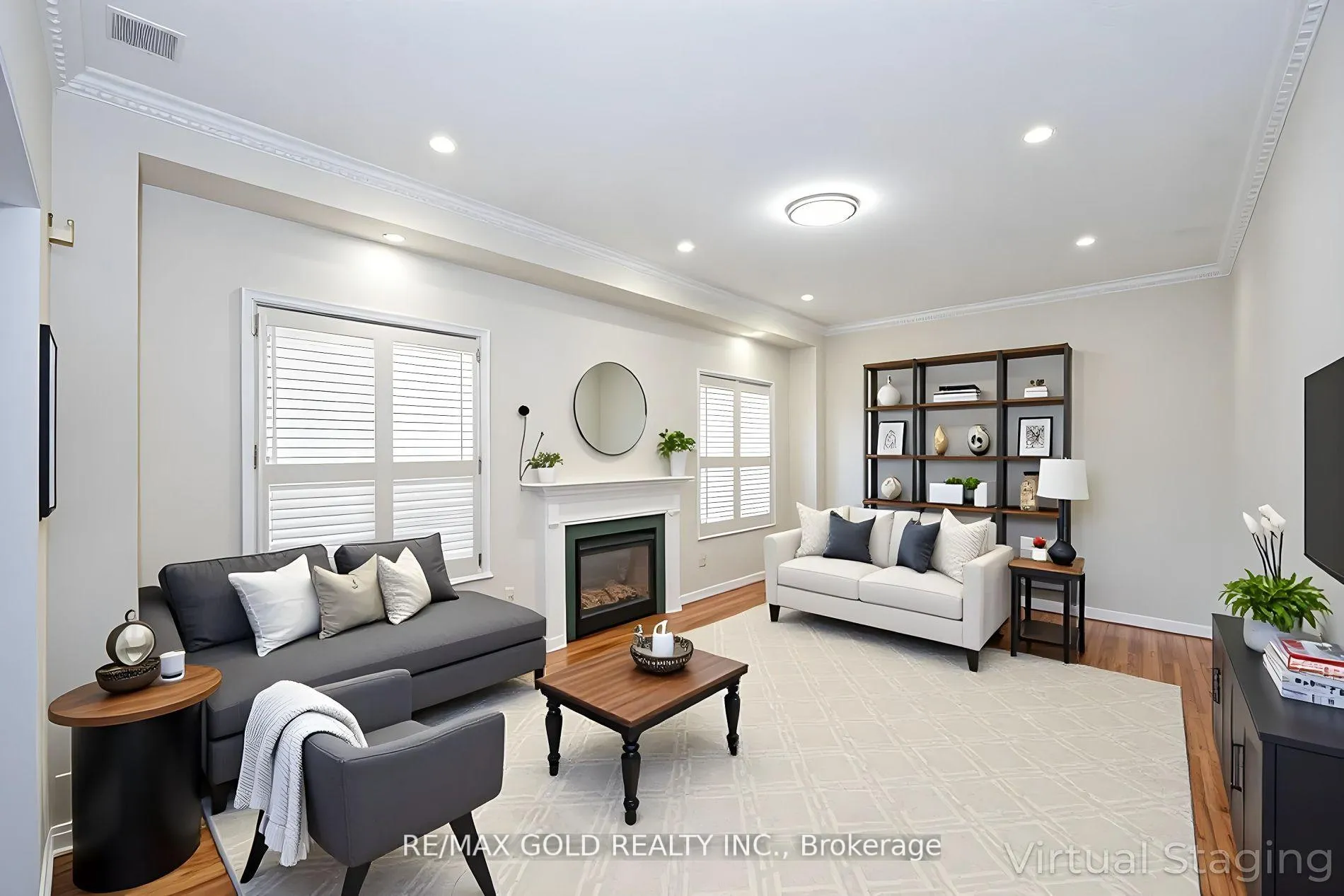 Photo 7 of 321 Queen Mary Drive, Brampton, Fletcher's Meadow — HOMEH