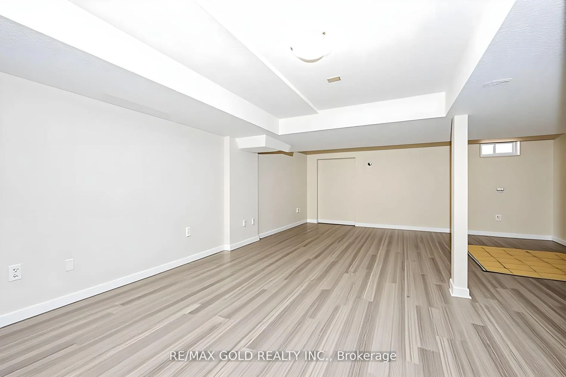 Photo 19 of 321 Queen Mary Drive, Brampton, Fletcher's Meadow — HOMEH