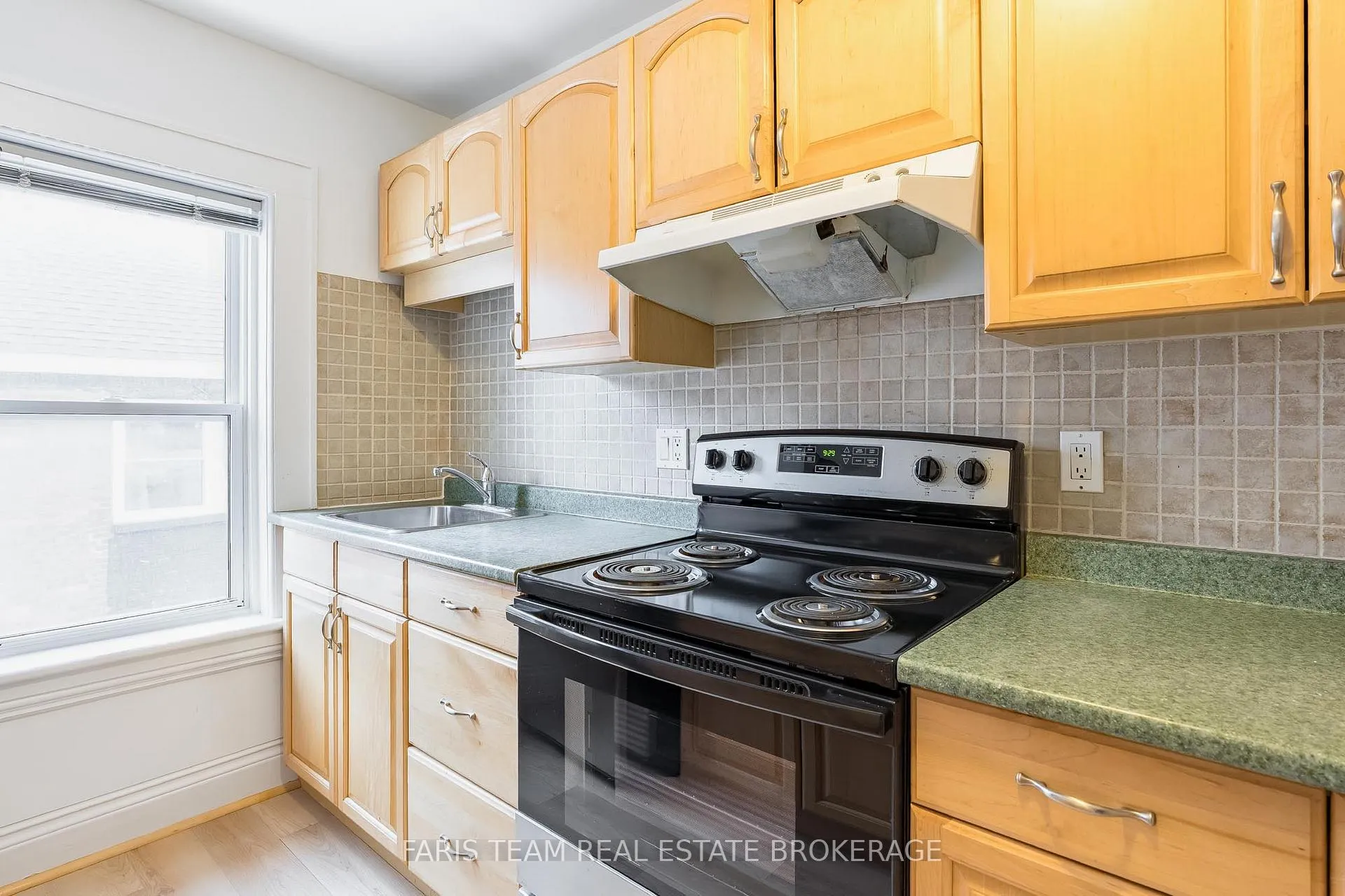 Photo 6 of 240 Laclie Street, Orillia — HOMEH