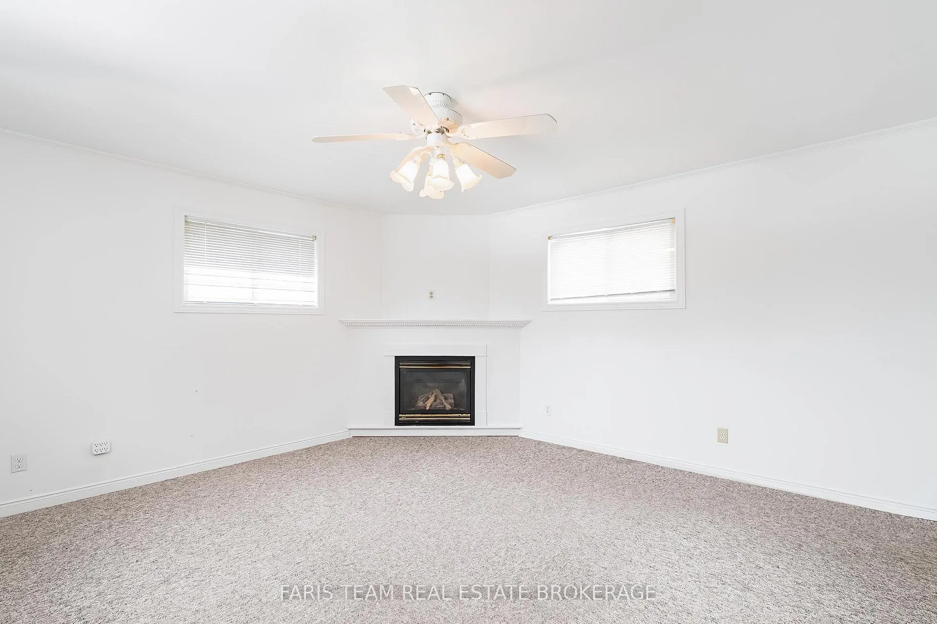 Photo 11 of 240 Laclie Street, Orillia — HOMEH