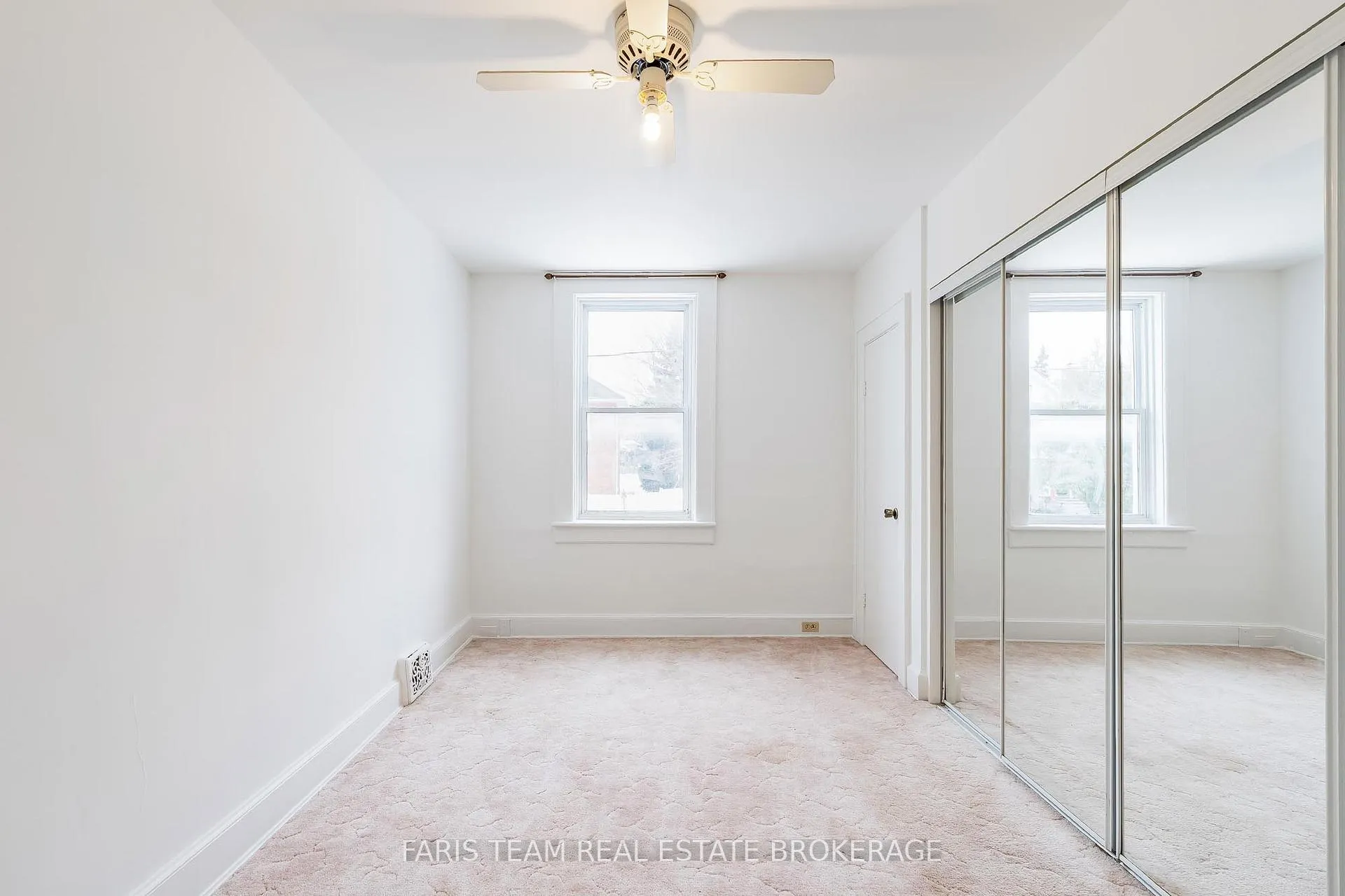 Photo 14 of 240 Laclie Street, Orillia — HOMEH