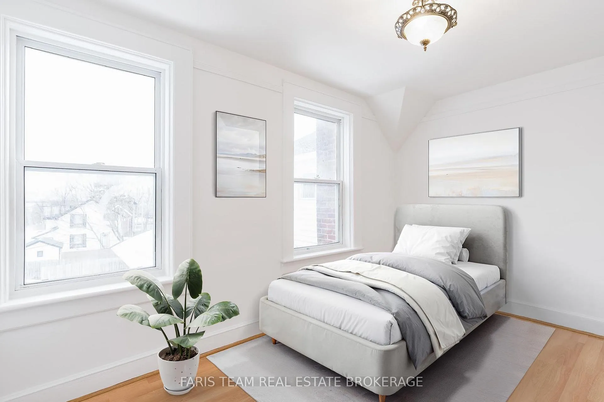 Photo 19 of 240 Laclie Street, Orillia — HOMEH