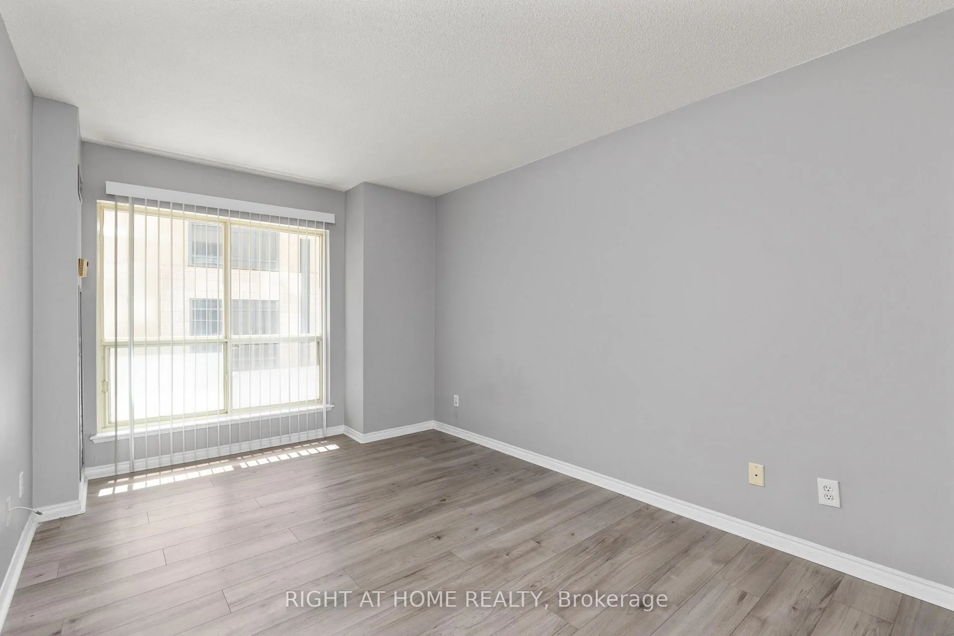 Photo 14 of Unit 303, 25 The Esplanade, Toronto, Waterfront Communities — HOMEH