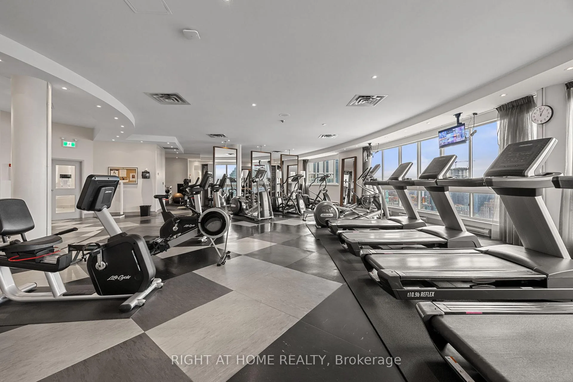 Photo 17 of Unit 303, 25 The Esplanade, Toronto, Waterfront Communities — HOMEH