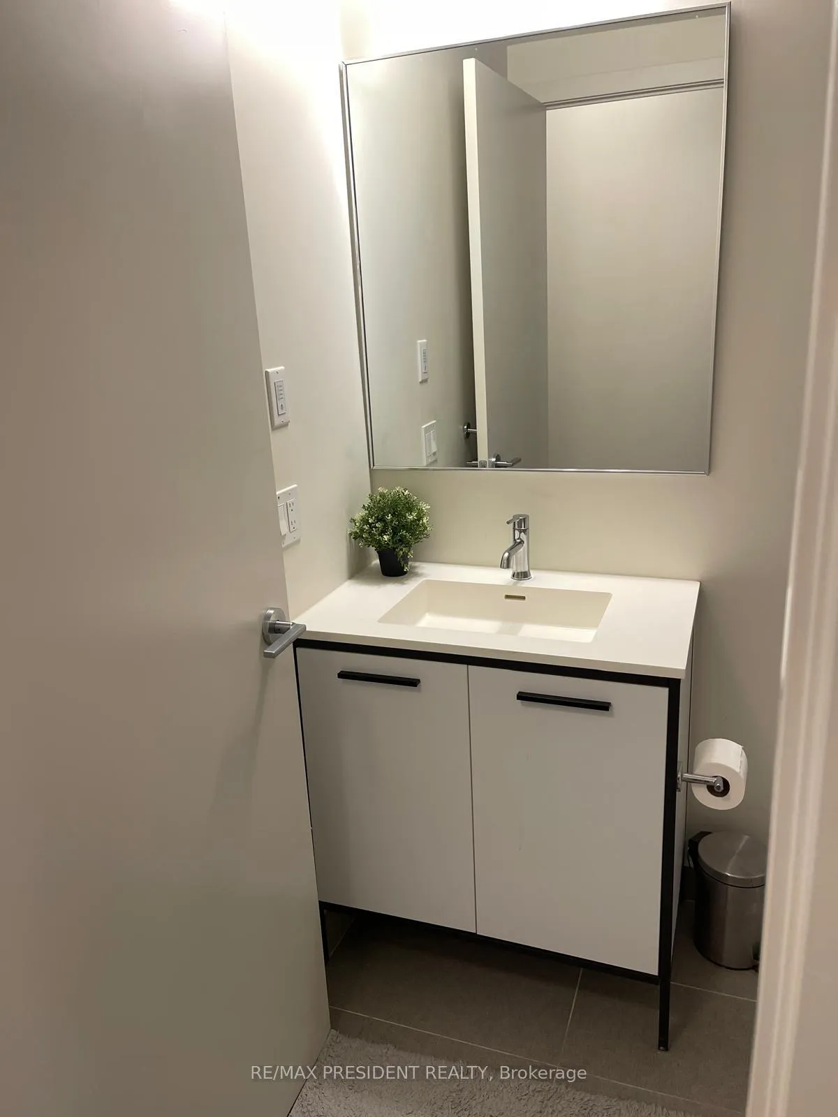 Photo 15 of Unit 205, 385 Winston Road, Grimsby, Grimsby Beach — HOMEH