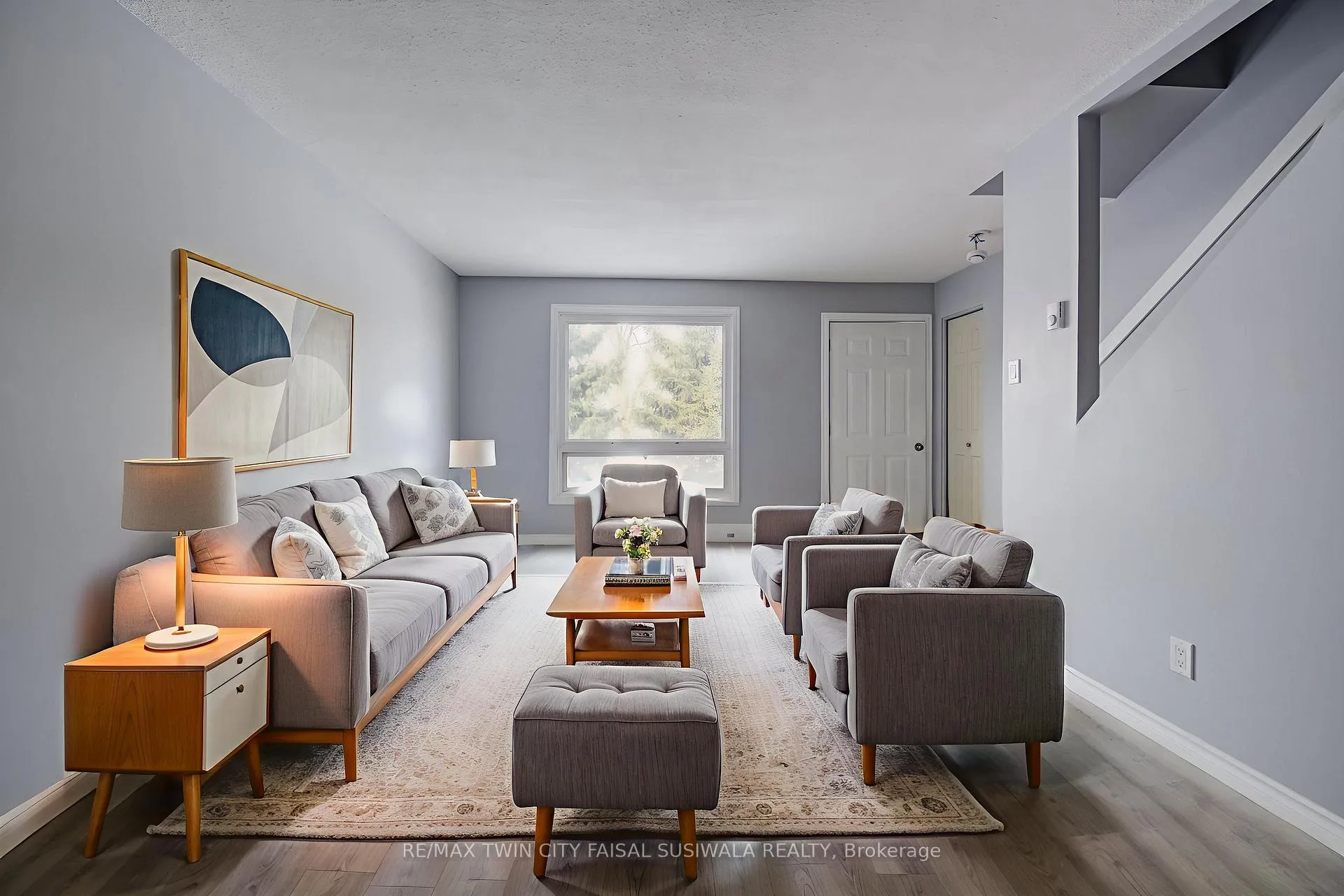 Photo 2 of Unit 18, 249 Cedarbrae Avenue, Waterloo, Lakeshore Village — HOMEH