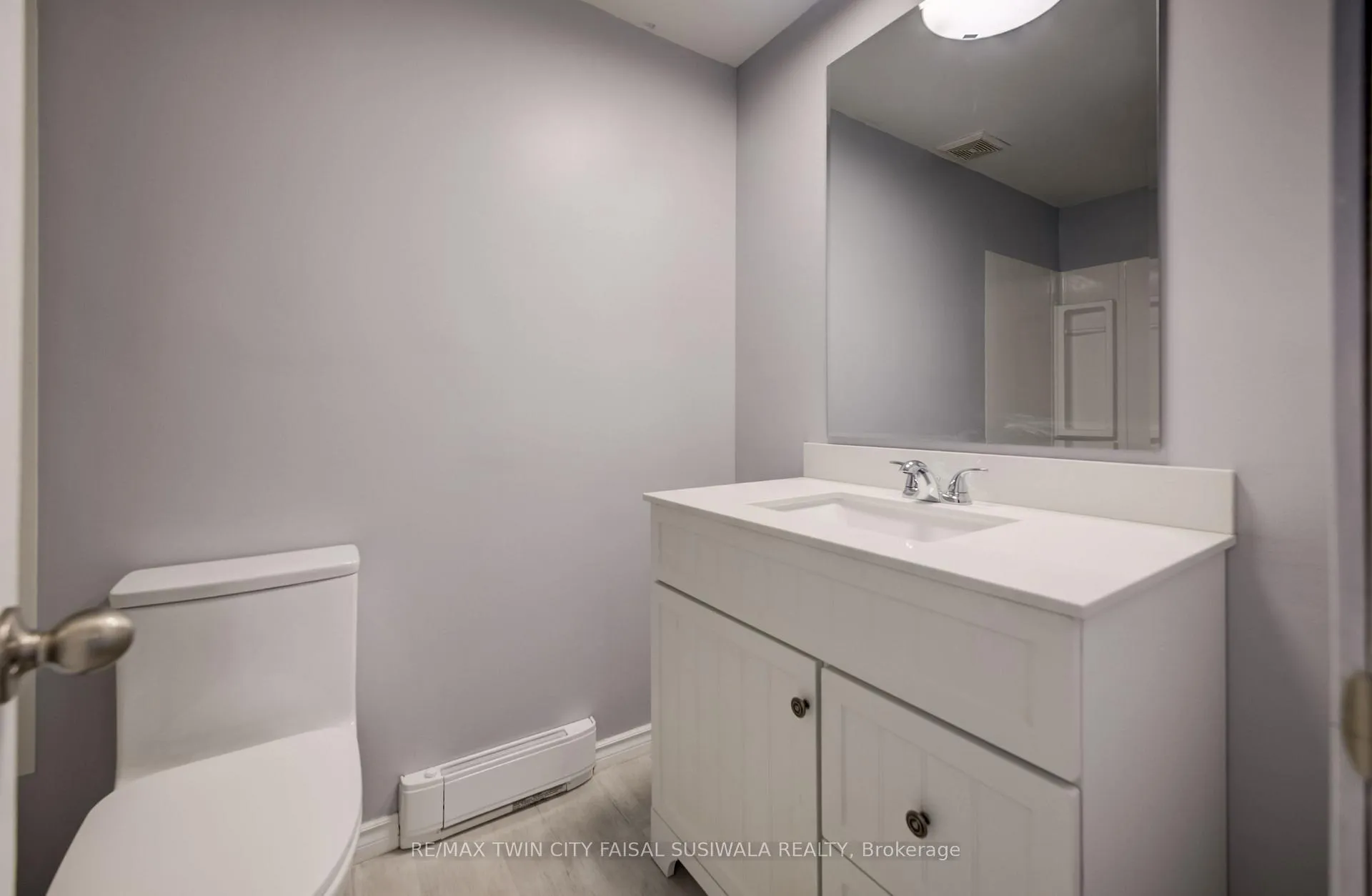 Photo 10 of Unit 18, 249 Cedarbrae Avenue, Waterloo, Lakeshore Village — HOMEH