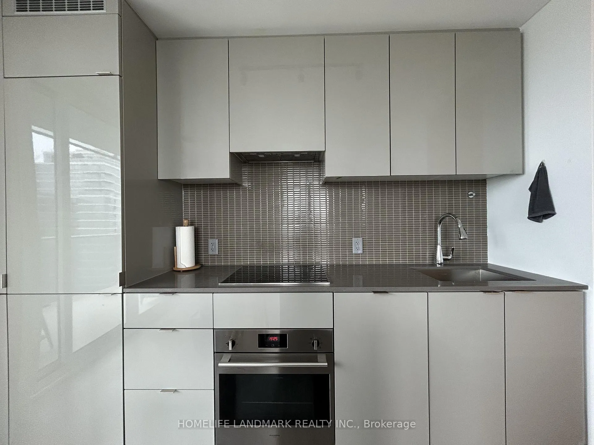 Photo 8 of Unit 3410, 7 Grenville Street, Toronto, Bay Street Corridor — HOMEH