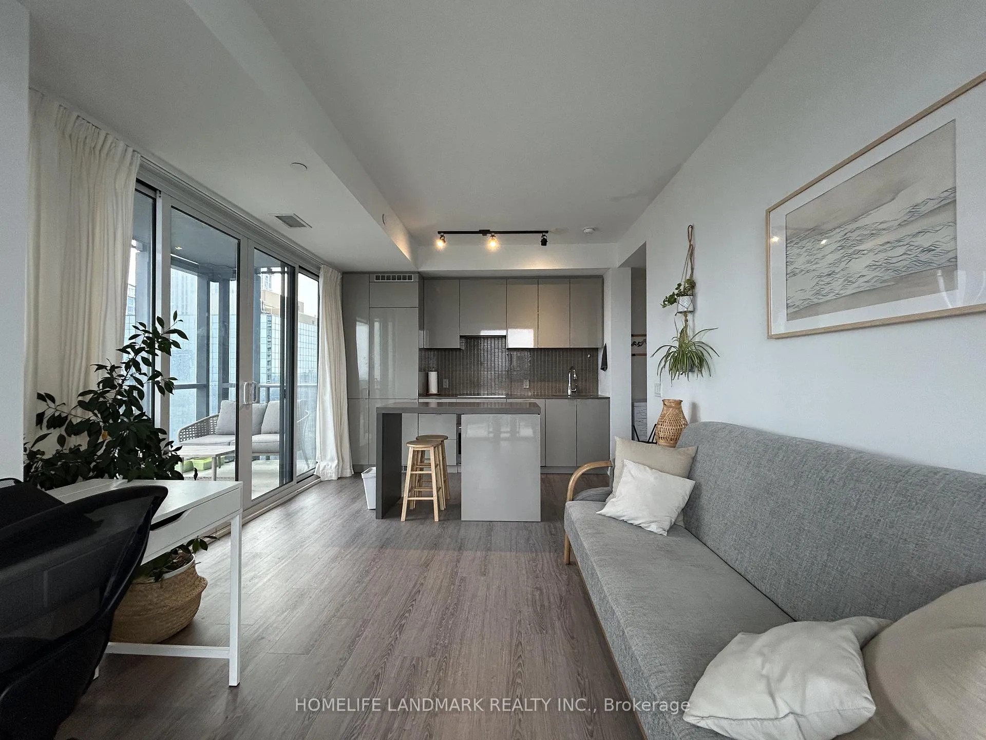 Photo 9 of Unit 3410, 7 Grenville Street, Toronto, Bay Street Corridor — HOMEH