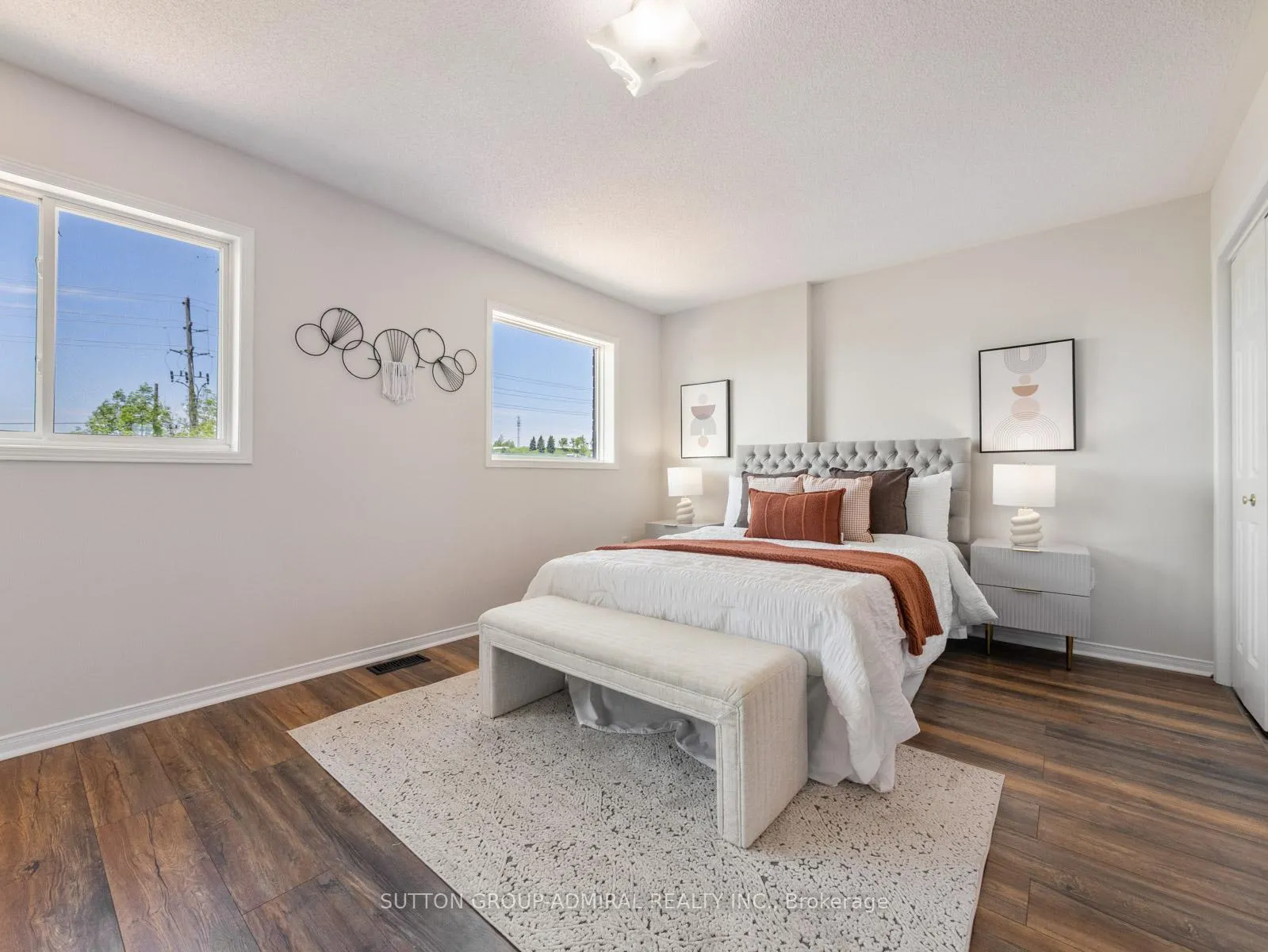 Photo 18 of 49 Lindenshire Avenue, Vaughan, Maple — HOMEH