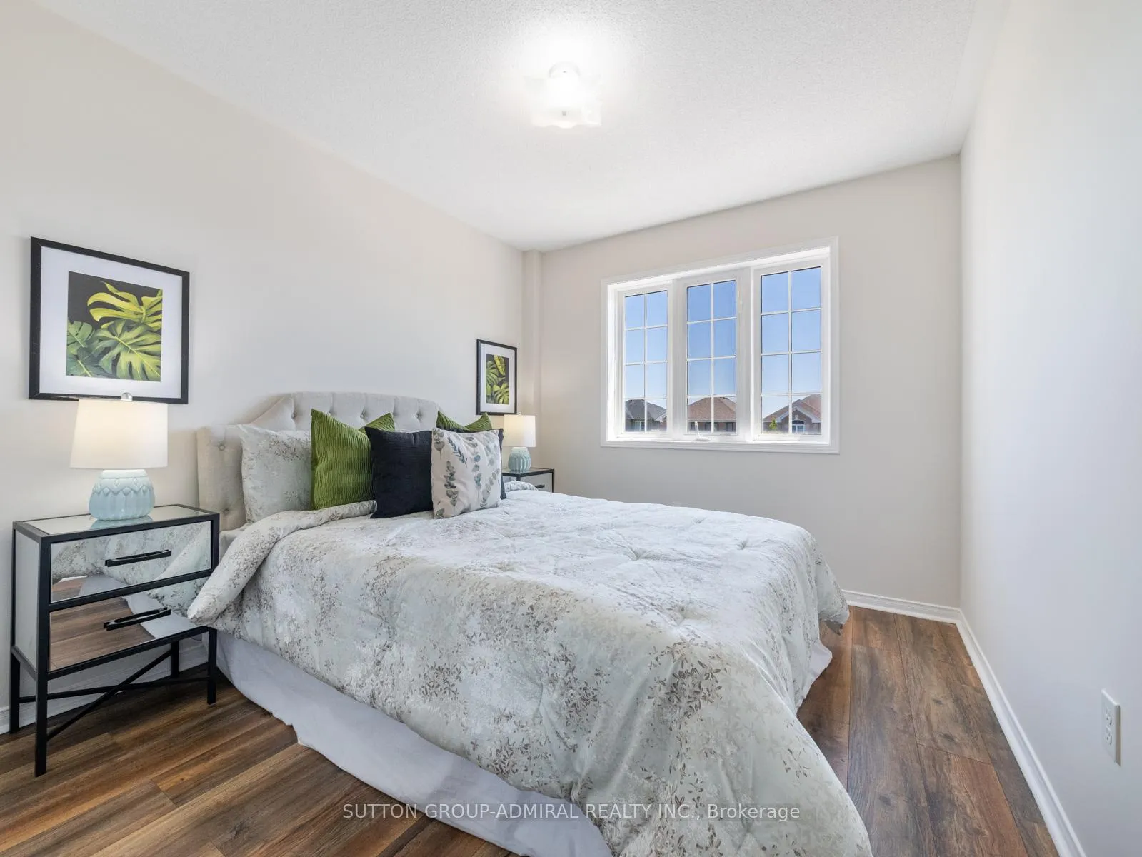 Photo 23 of 49 Lindenshire Avenue, Vaughan, Maple — HOMEH