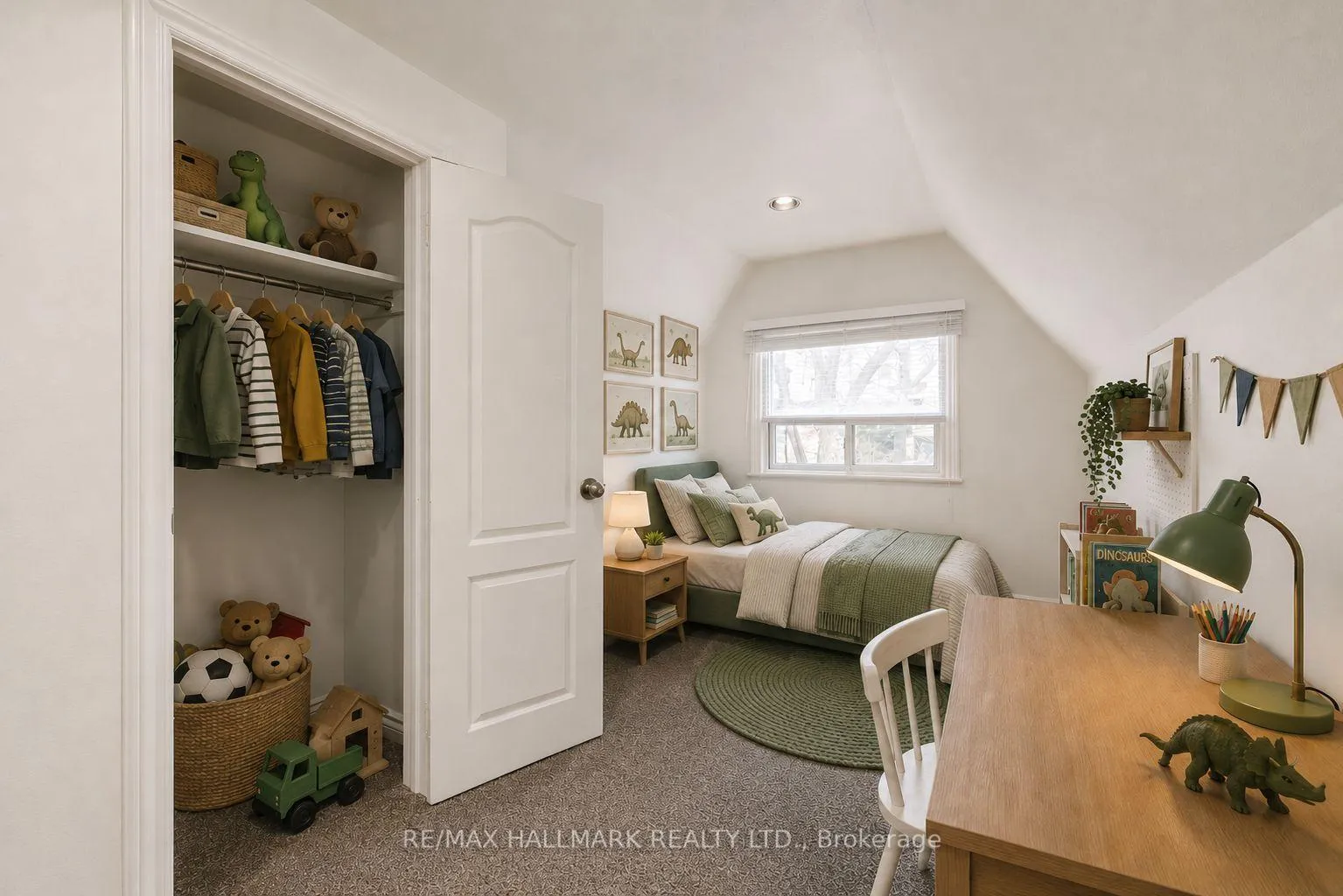 Photo 8 of 35 Benlamond Avenue, Toronto, East End-Danforth — HOMEH