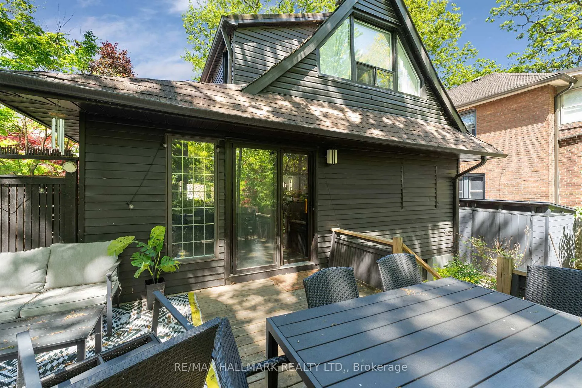 Photo 14 of 35 Benlamond Avenue, Toronto, East End-Danforth — HOMEH
