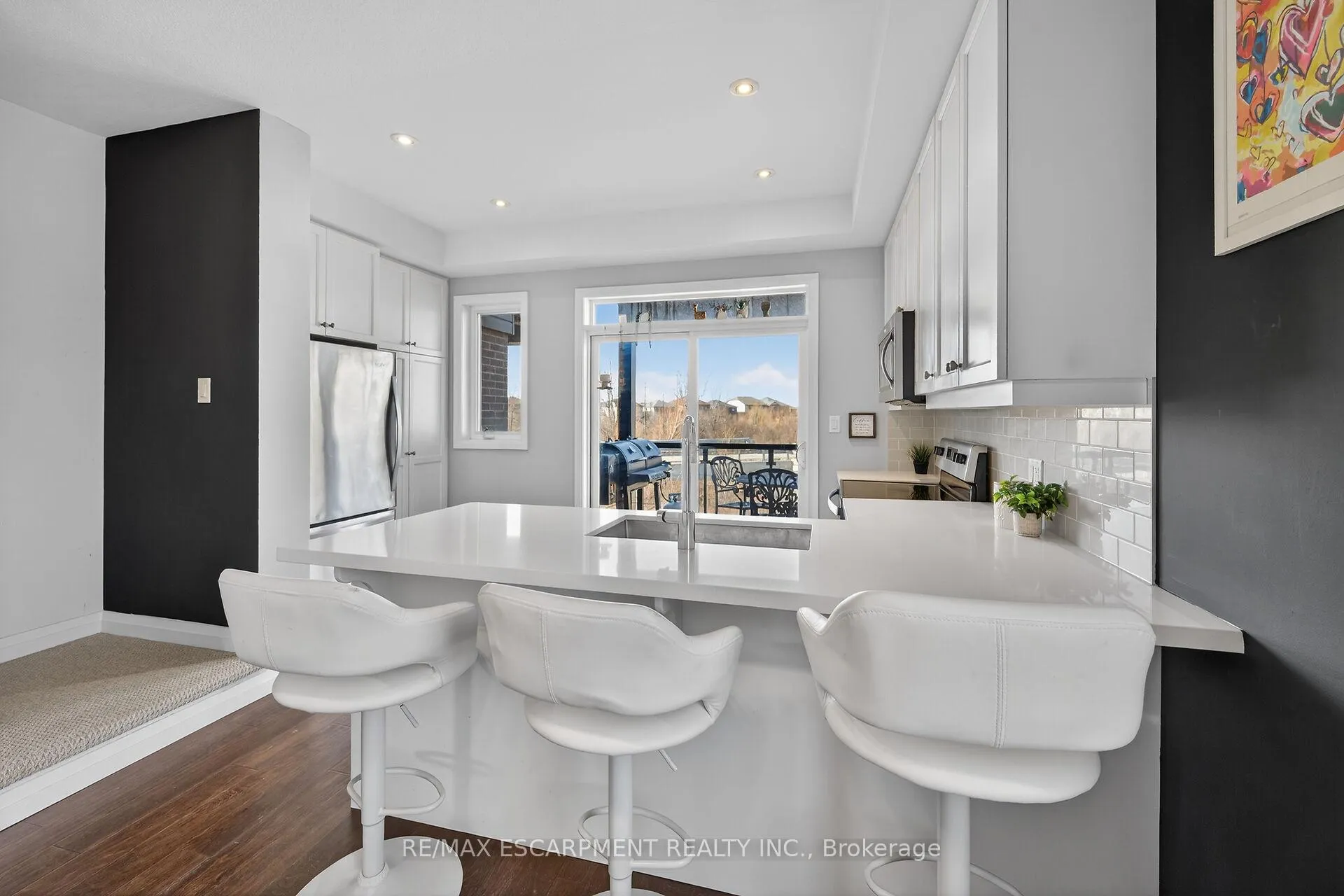 Photo 2 of Unit 33, 35 Midhurst Heights, Hamilton, Stoney Creek Mountain — HOMEH