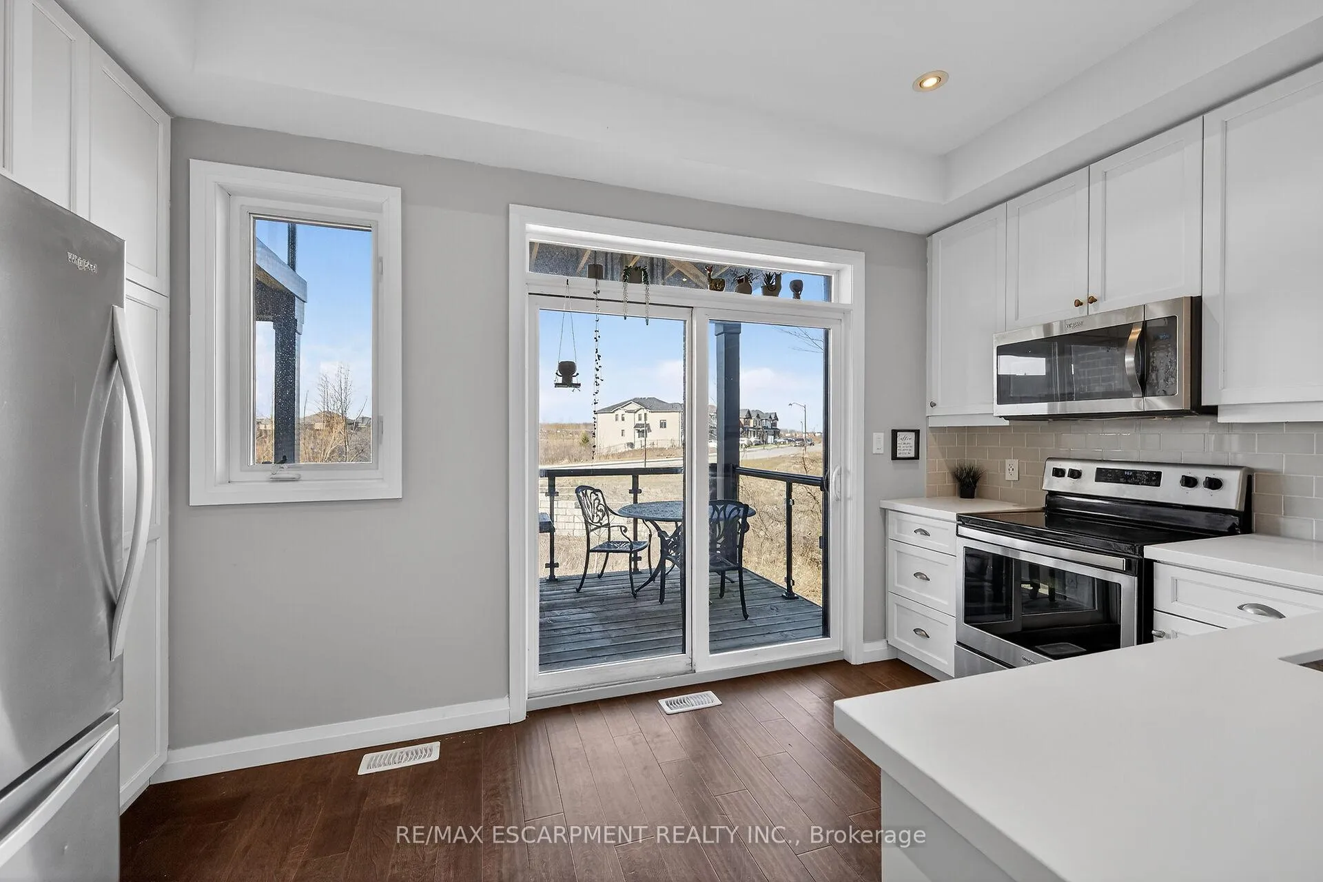 Photo 5 of Unit 33, 35 Midhurst Heights, Hamilton, Stoney Creek Mountain — HOMEH