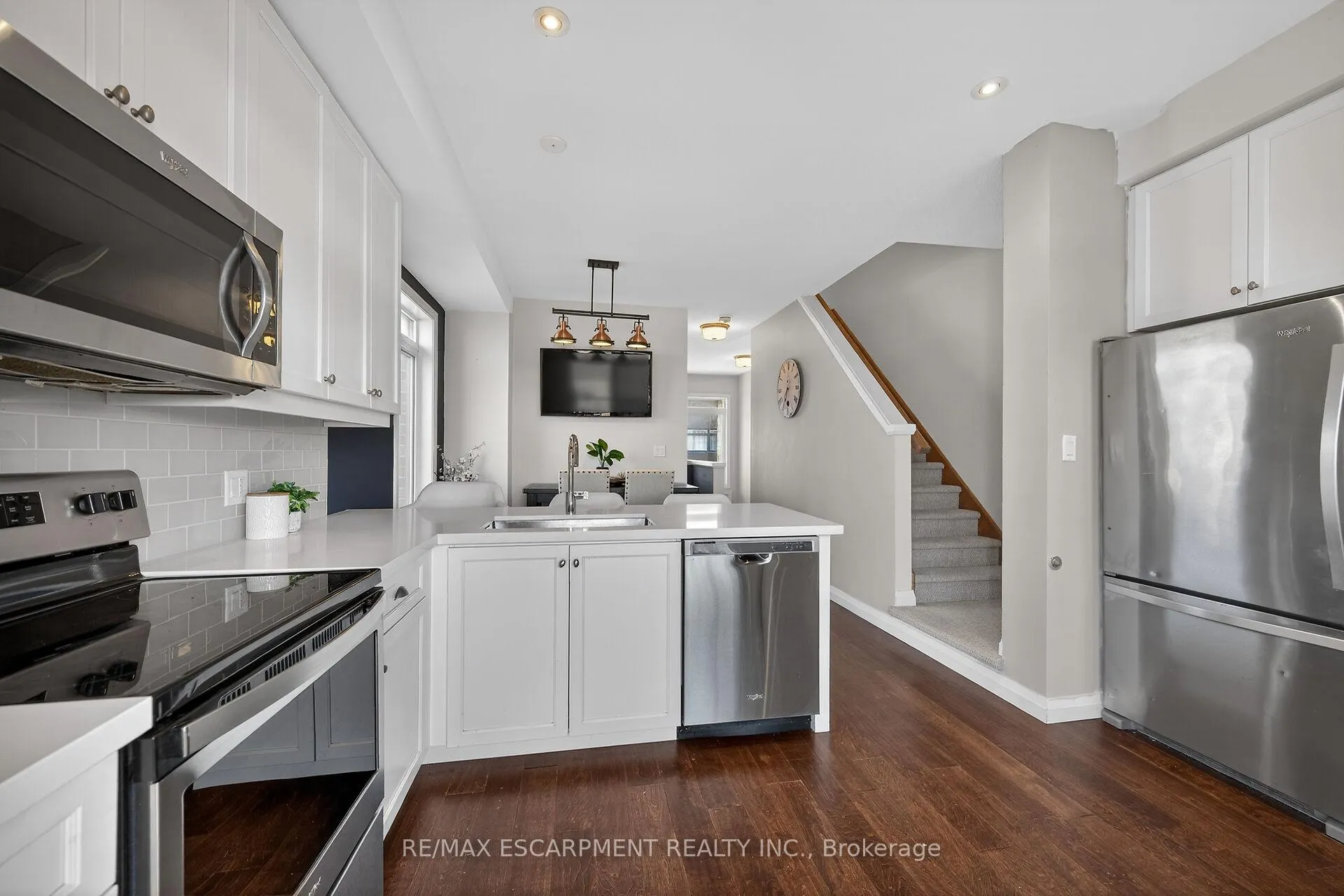 Photo 6 of Unit 33, 35 Midhurst Heights, Hamilton, Stoney Creek Mountain — HOMEH