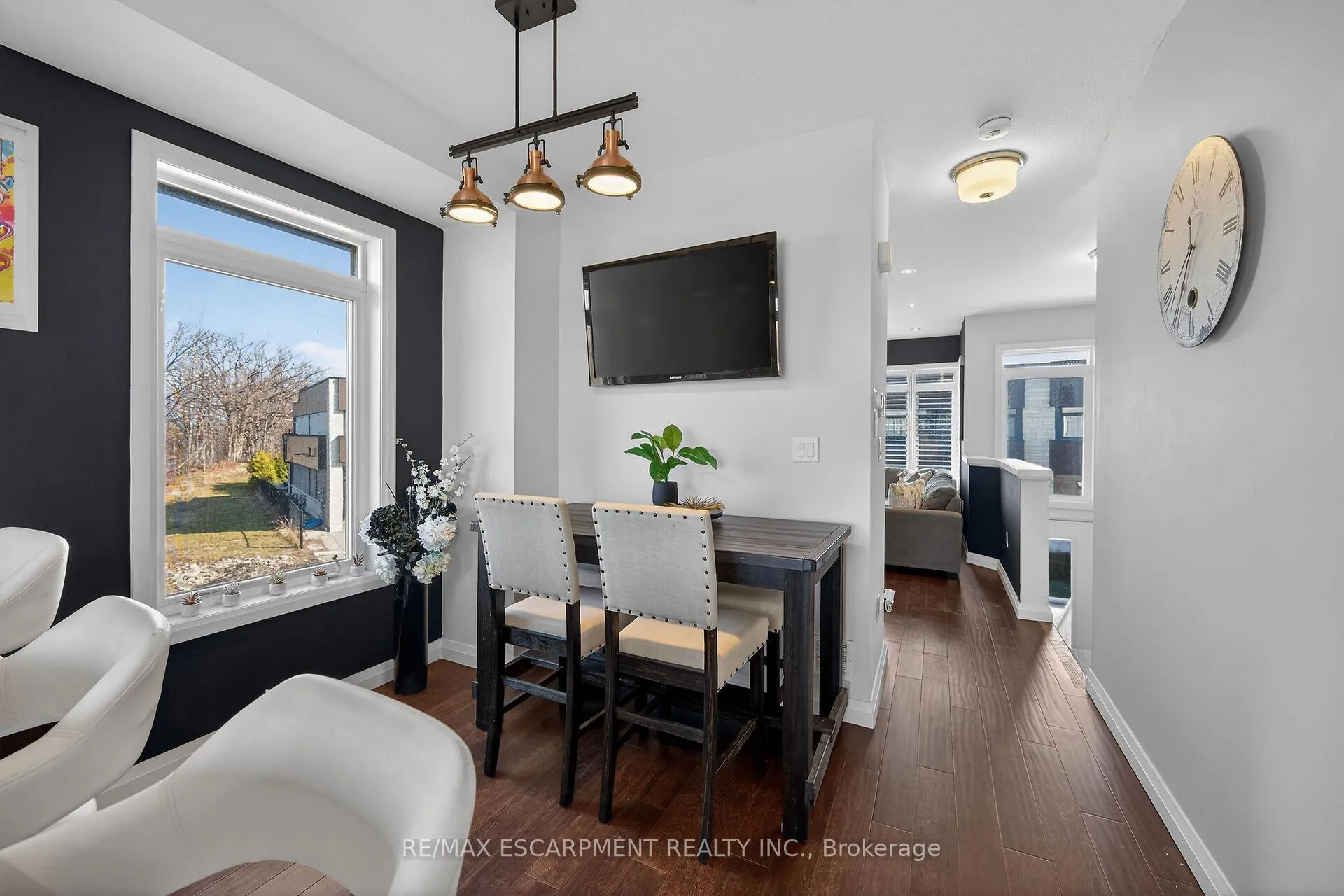 Photo 9 of Unit 33, 35 Midhurst Heights, Hamilton, Stoney Creek Mountain — HOMEH