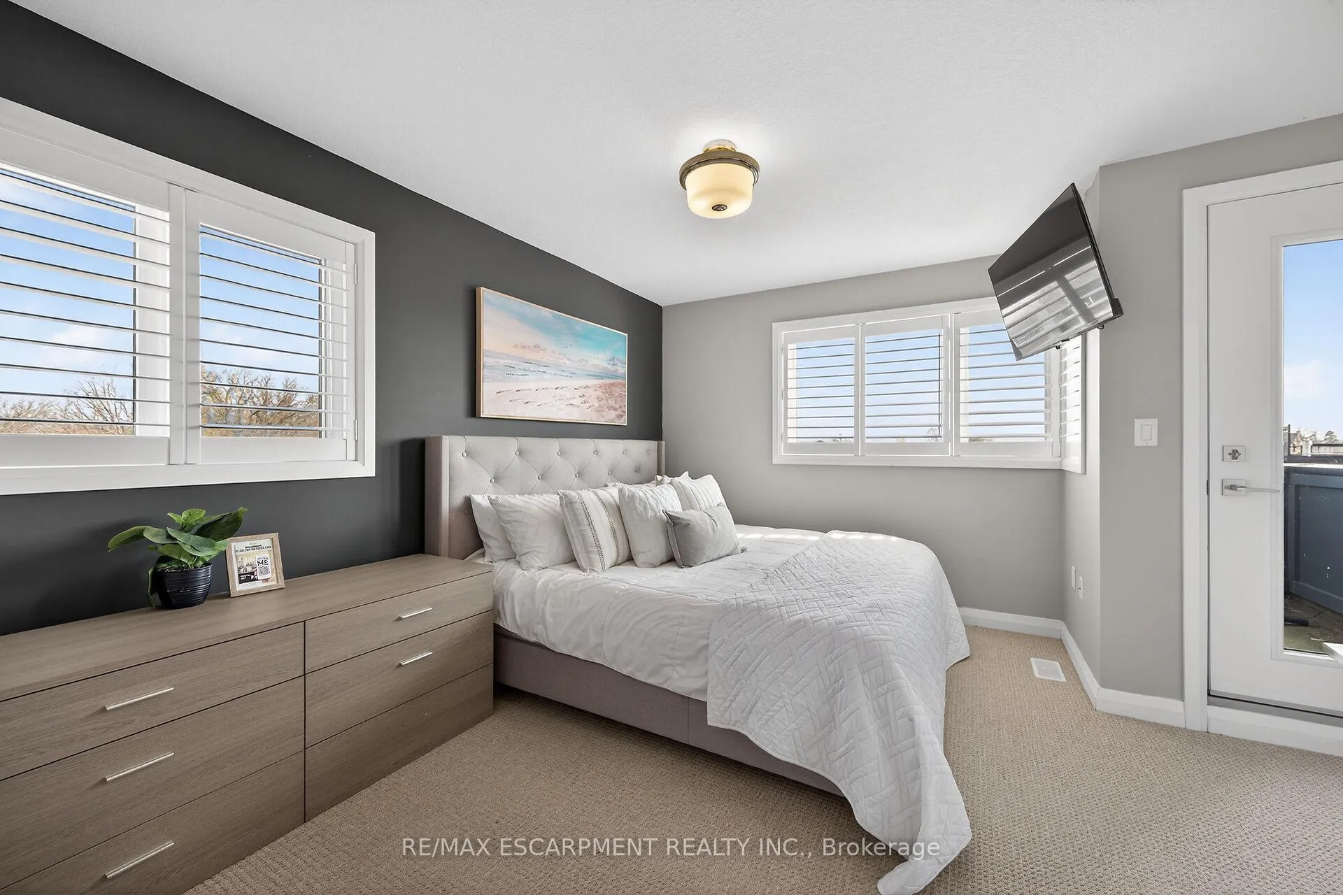 Photo 18 of Unit 33, 35 Midhurst Heights, Hamilton, Stoney Creek Mountain — HOMEH