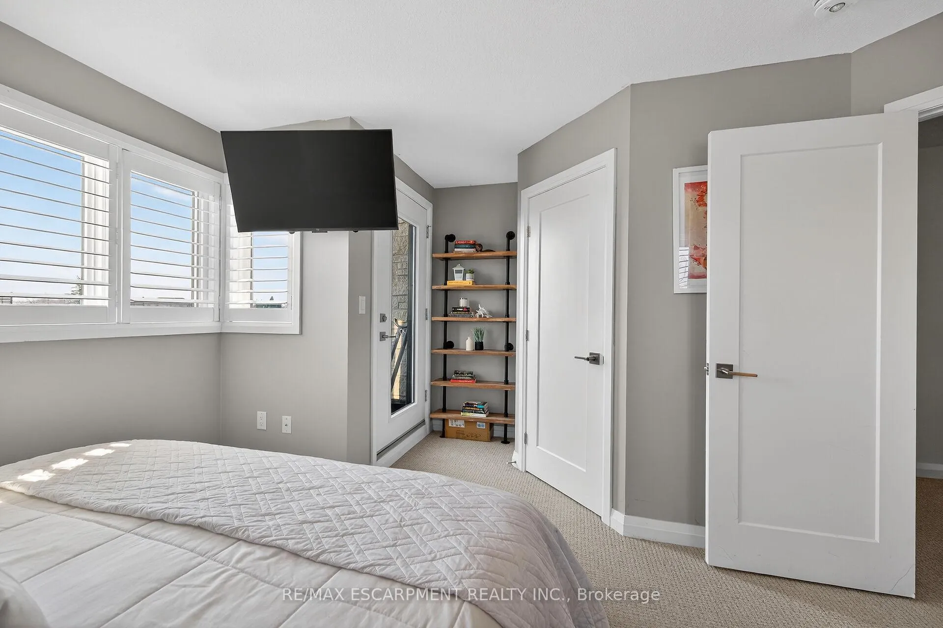 Photo 21 of Unit 33, 35 Midhurst Heights, Hamilton, Stoney Creek Mountain — HOMEH