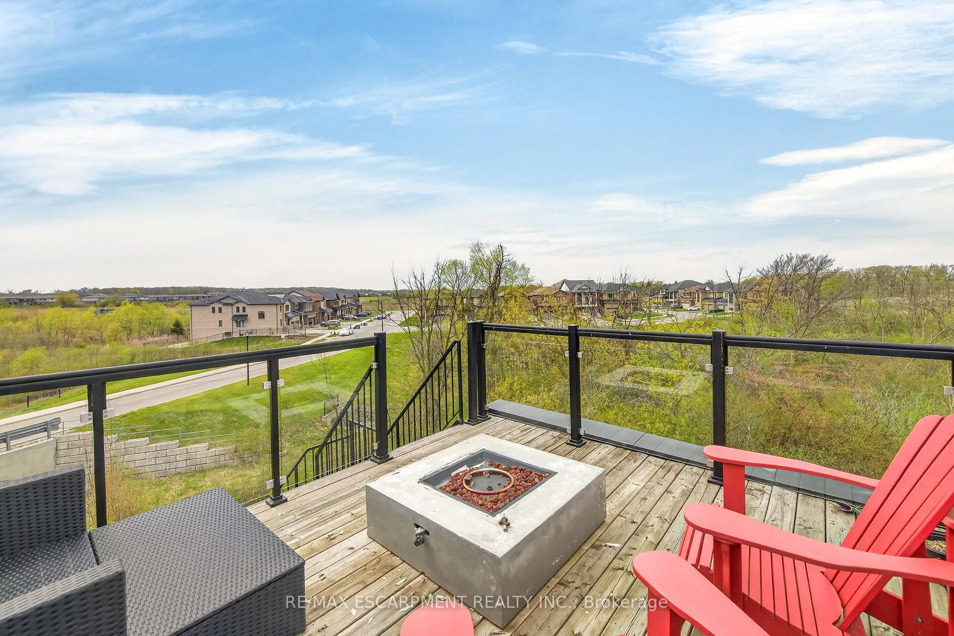 Photo 35 of Unit 33, 35 Midhurst Heights, Hamilton, Stoney Creek Mountain — HOMEH