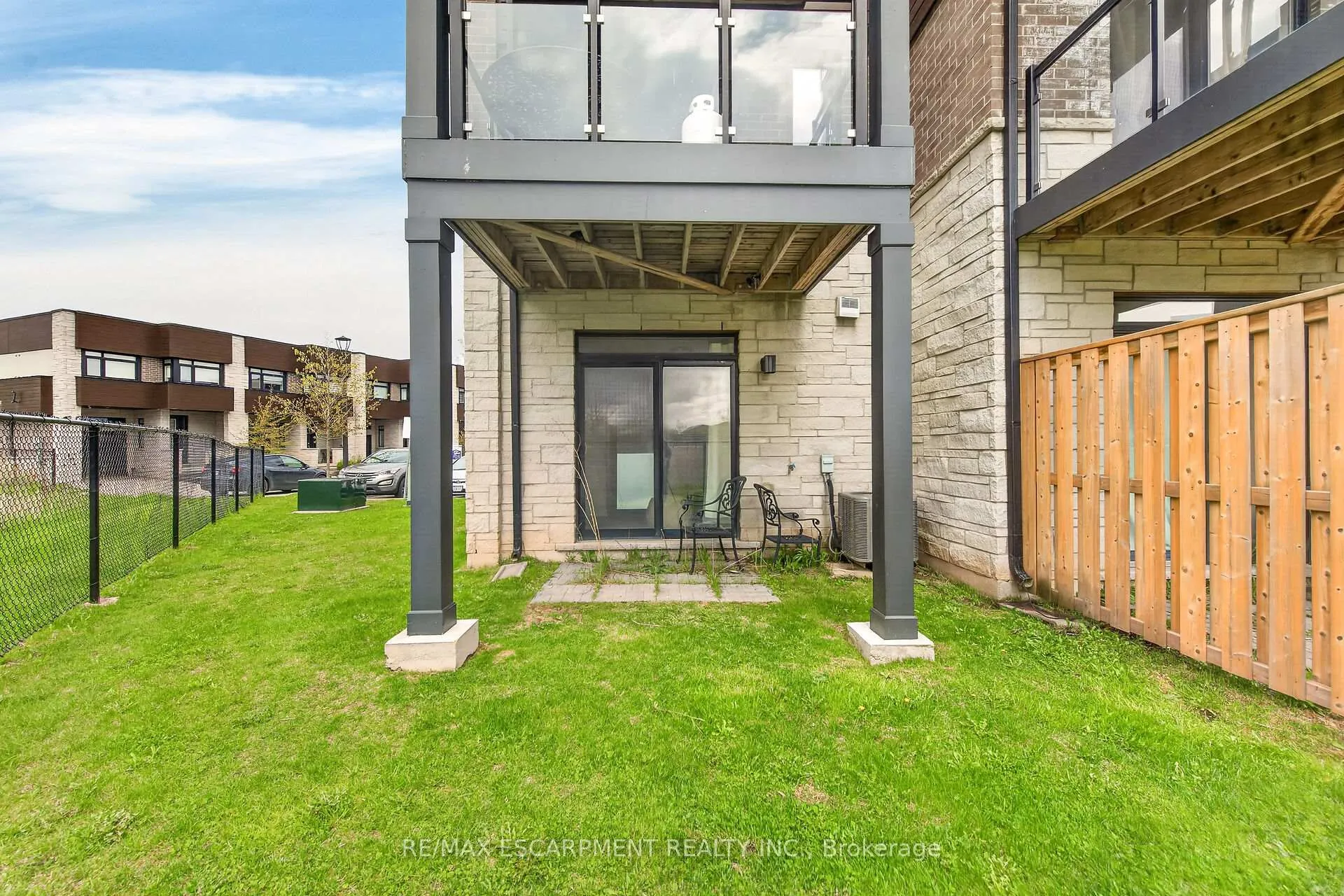 Photo 40 of Unit 33, 35 Midhurst Heights, Hamilton, Stoney Creek Mountain — HOMEH
