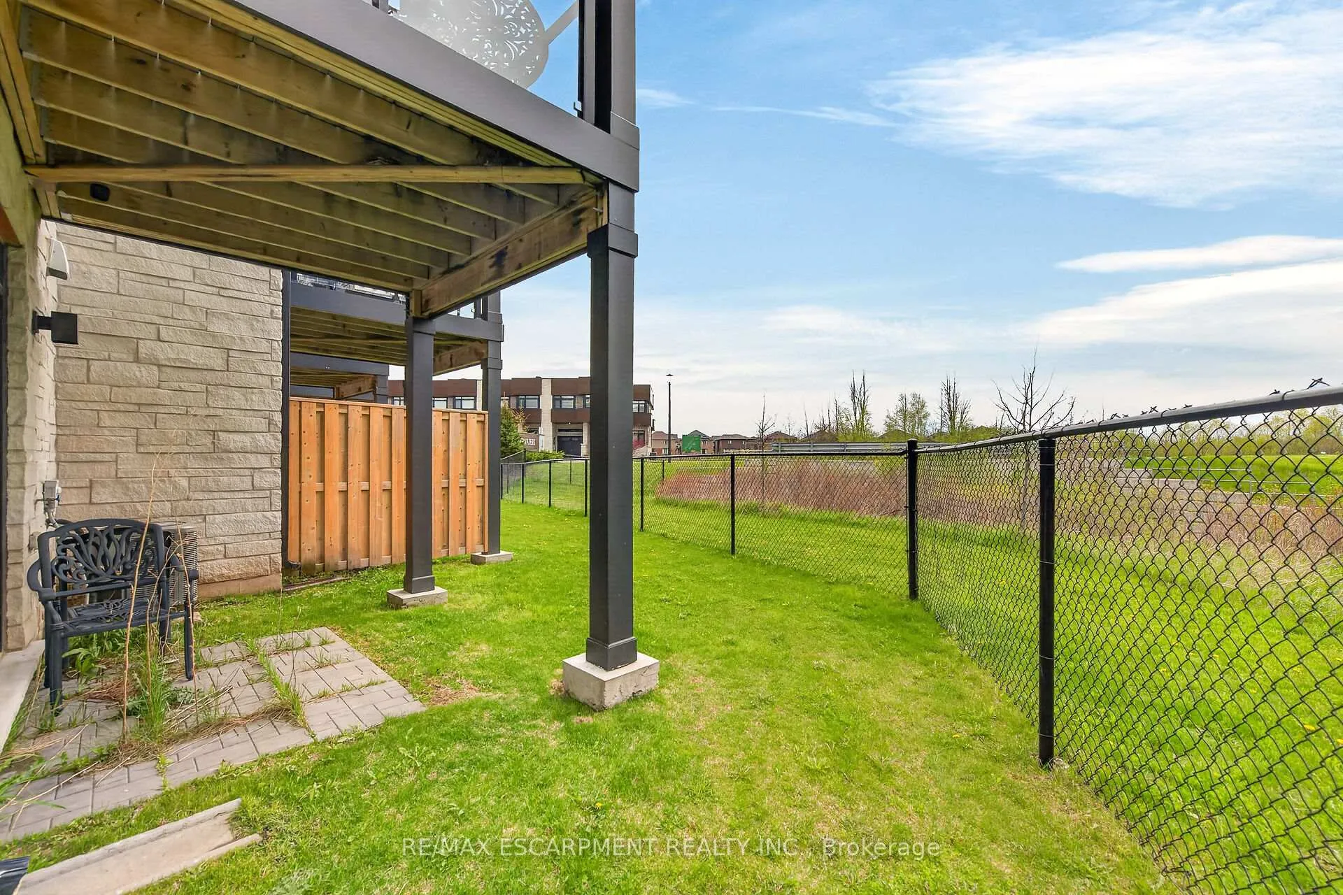 Photo 41 of Unit 33, 35 Midhurst Heights, Hamilton, Stoney Creek Mountain — HOMEH
