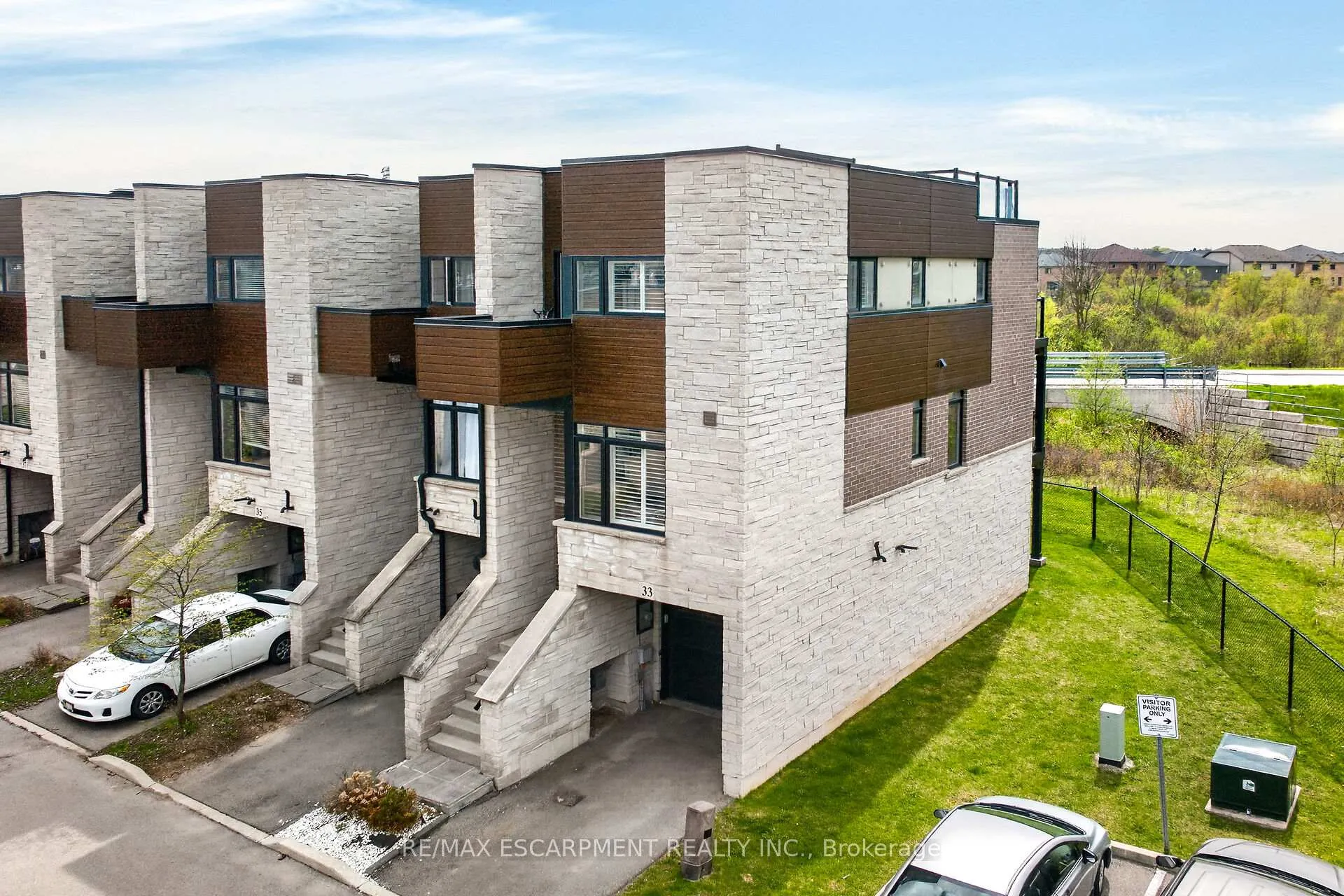 Photo 43 of Unit 33, 35 Midhurst Heights, Hamilton, Stoney Creek Mountain — HOMEH