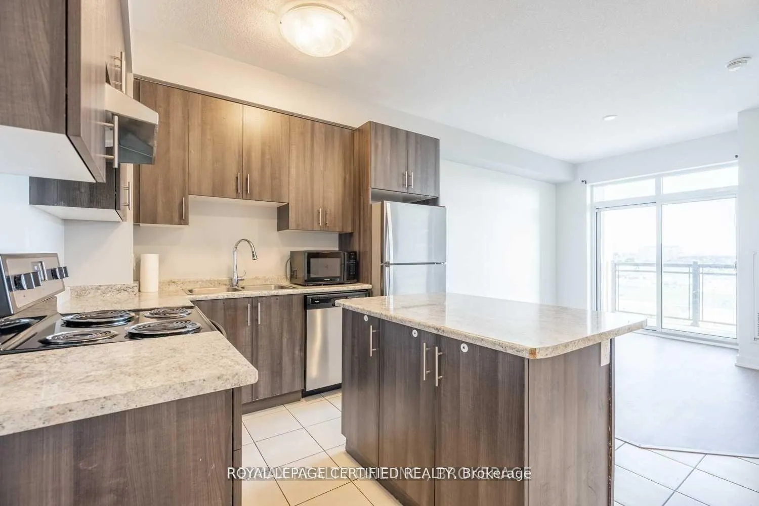 Photo 2 of Unit 615, 2486 Old Bronte Road, Oakville, Westmount — HOMEH