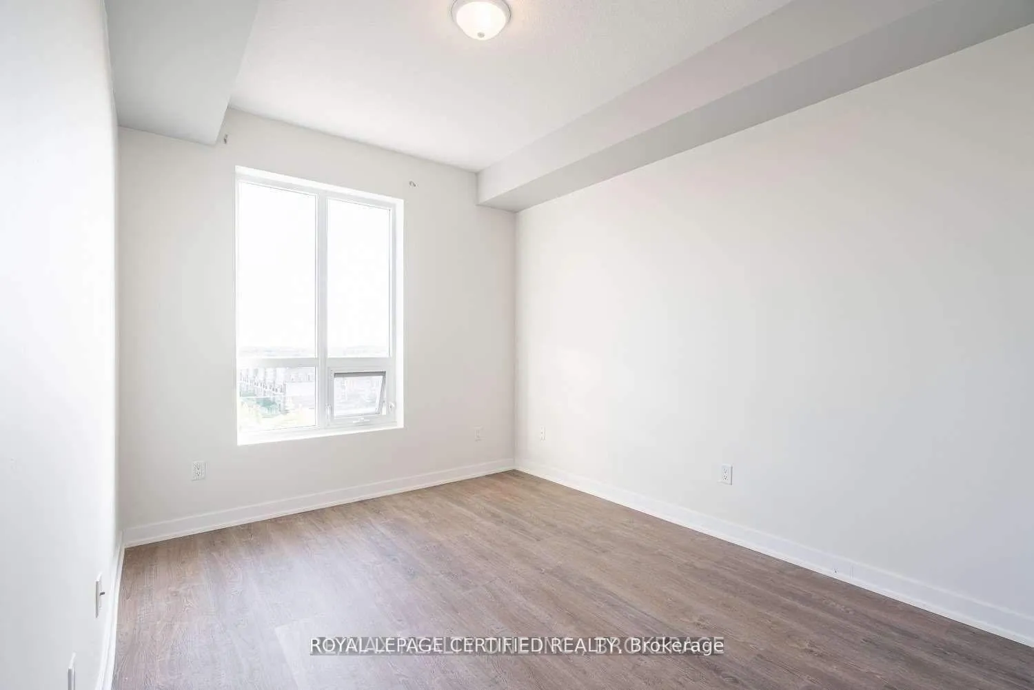 Photo 8 of Unit 615, 2486 Old Bronte Road, Oakville, Westmount — HOMEH