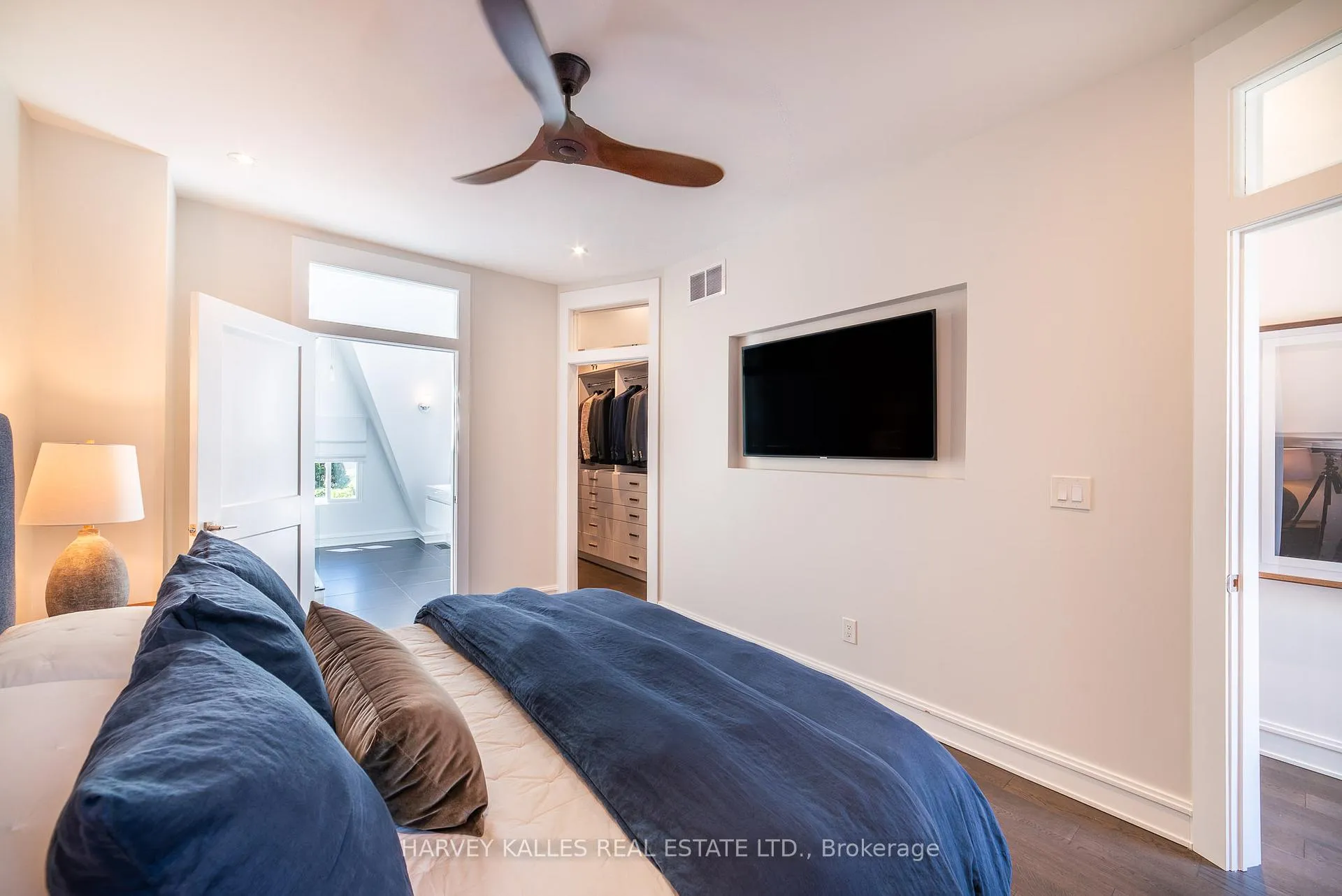 Photo 20 of 642 Wellington Street W, Toronto, Niagara — HOMEH