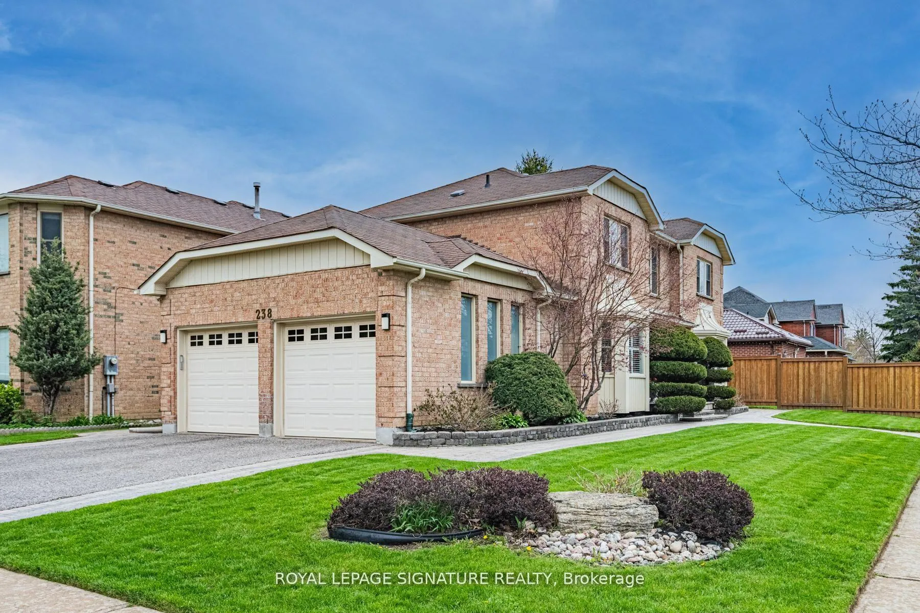 Photo 2 of 238 Hoover Drive, Pickering, Rougemount — HOMEH