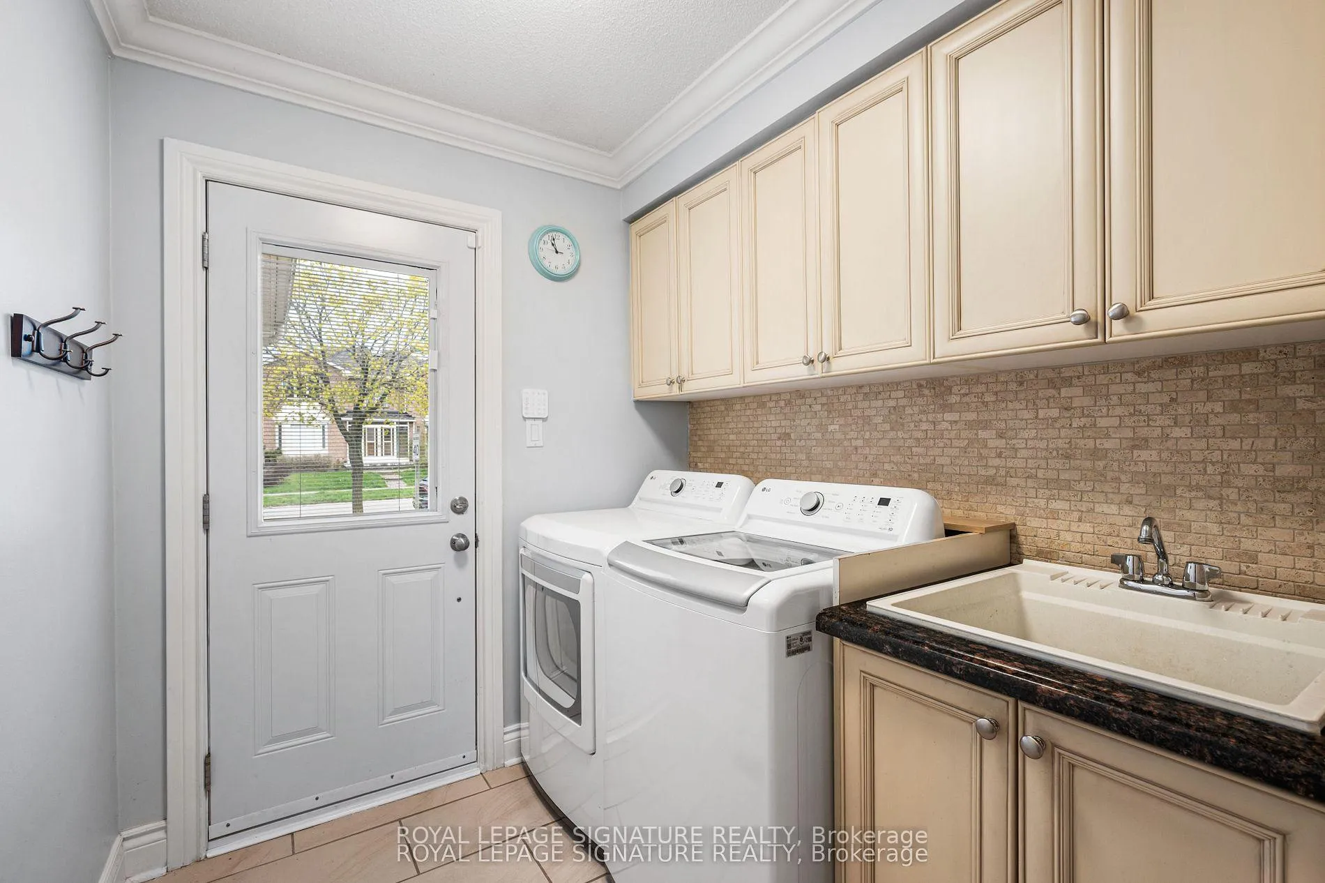 Photo 12 of 238 Hoover Drive, Pickering, Rougemount — HOMEH