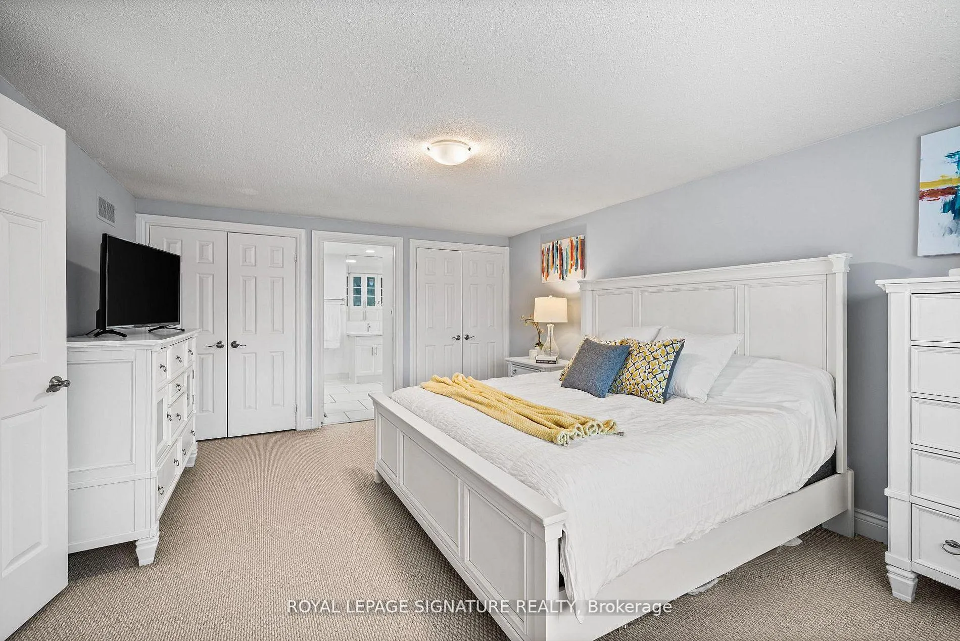 Photo 21 of 238 Hoover Drive, Pickering, Rougemount — HOMEH