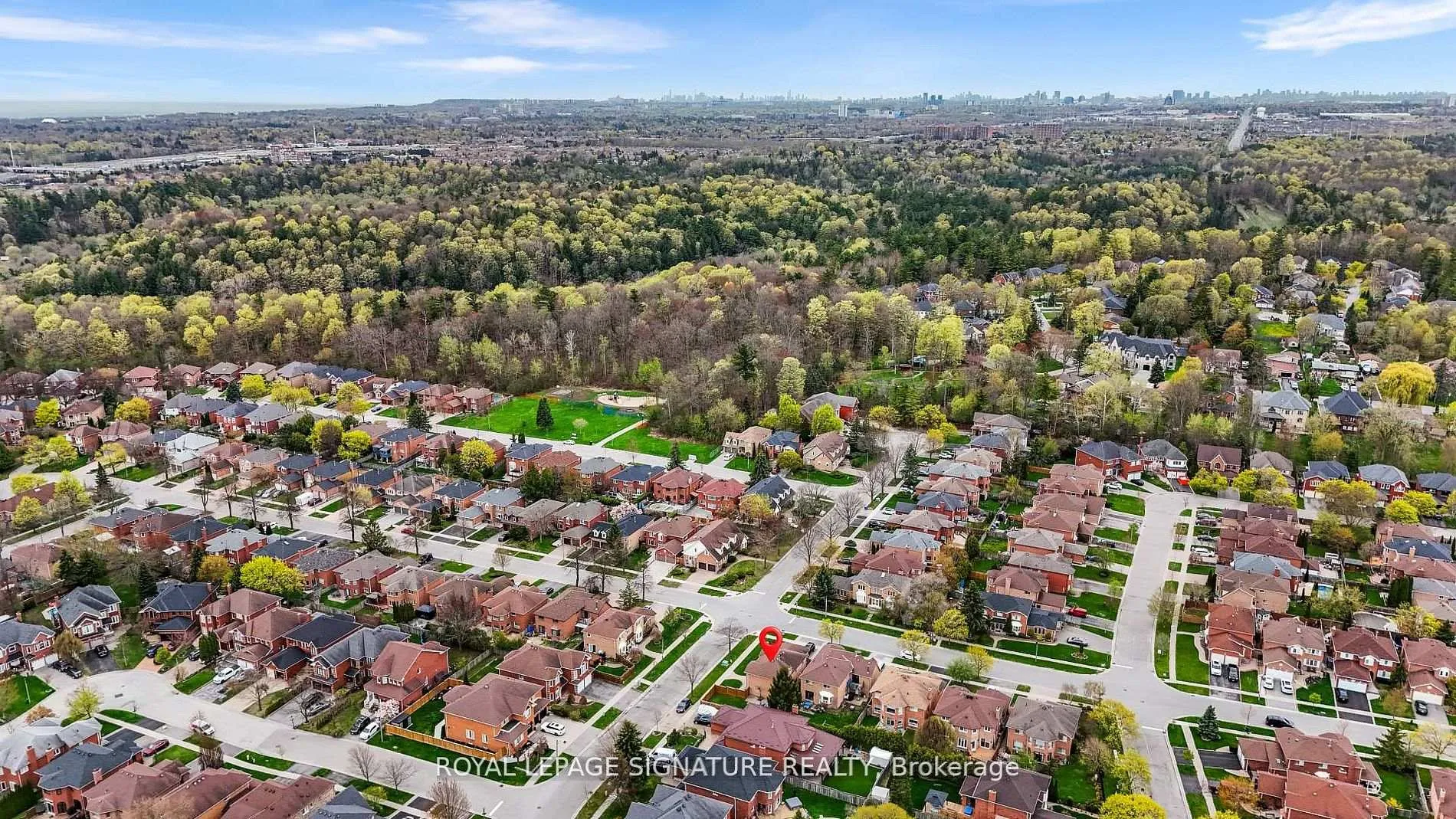 Photo 46 of 238 Hoover Drive, Pickering, Rougemount — HOMEH