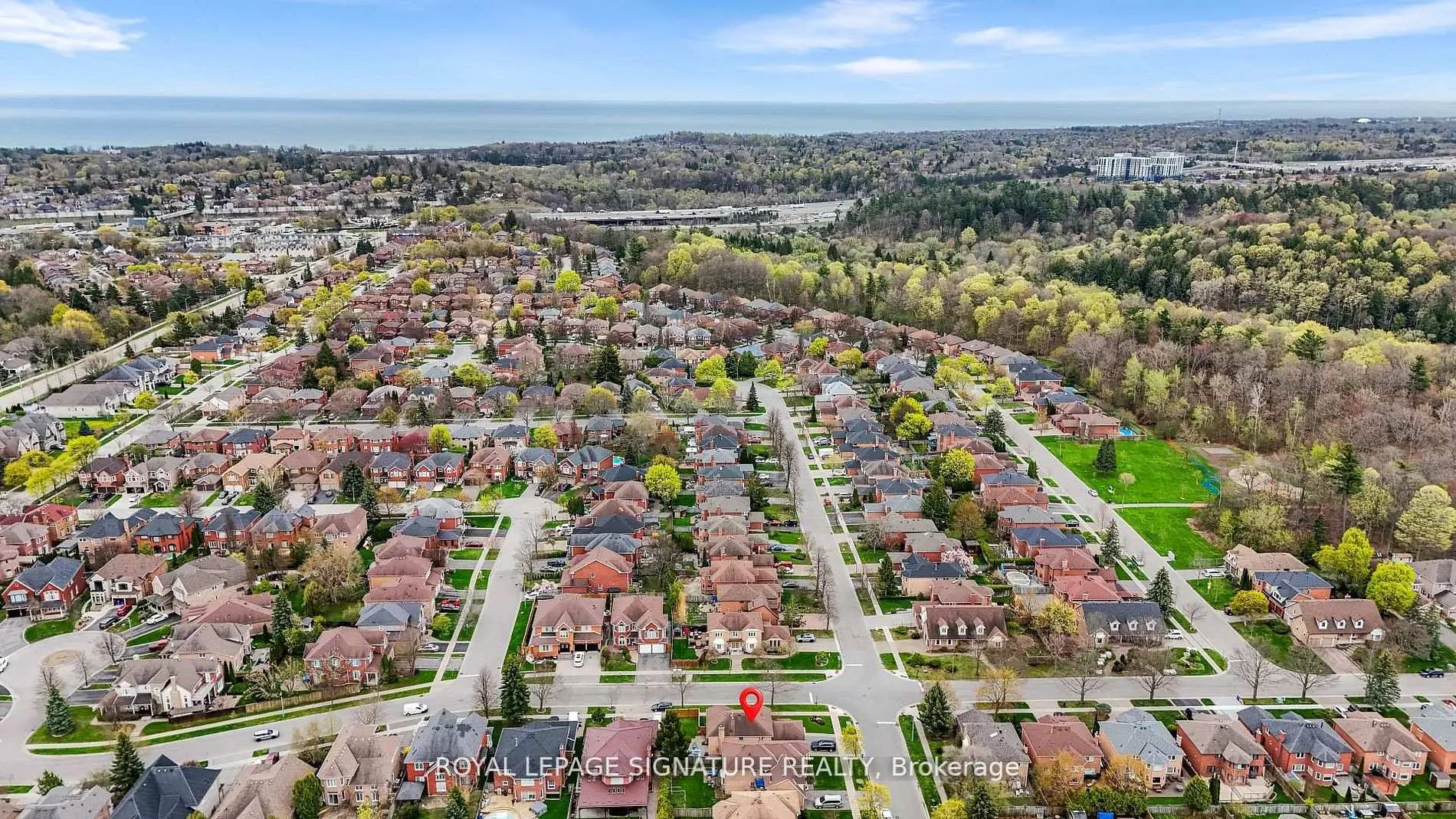 Photo 47 of 238 Hoover Drive, Pickering, Rougemount — HOMEH