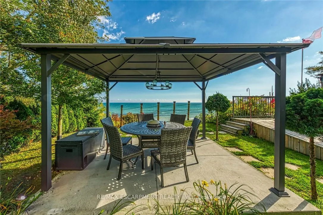 Photo 3 of 2023 Maple Boulevard, Norfolk, Port Dover — HOMEH