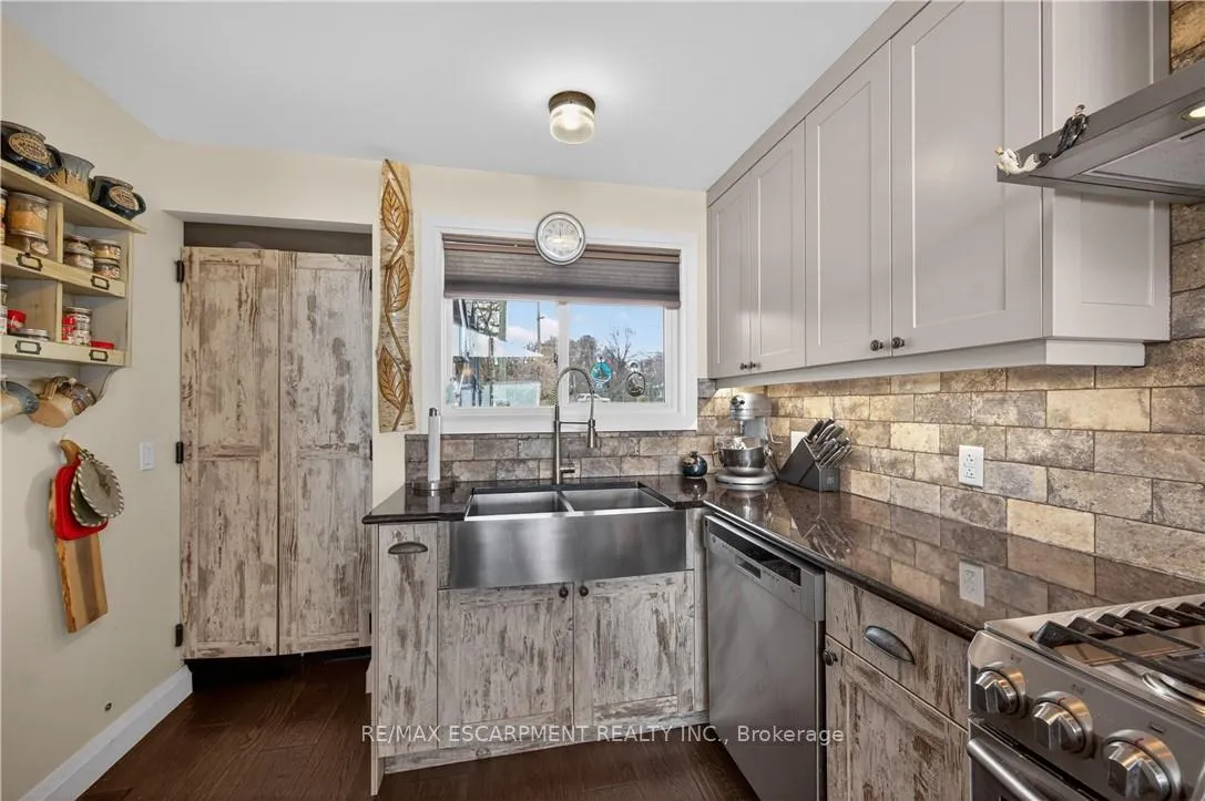 Photo 14 of 2023 Maple Boulevard, Norfolk, Port Dover — HOMEH