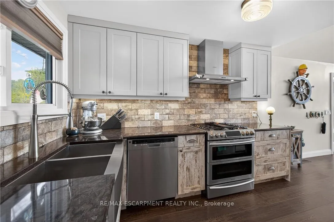 Photo 15 of 2023 Maple Boulevard, Norfolk, Port Dover — HOMEH