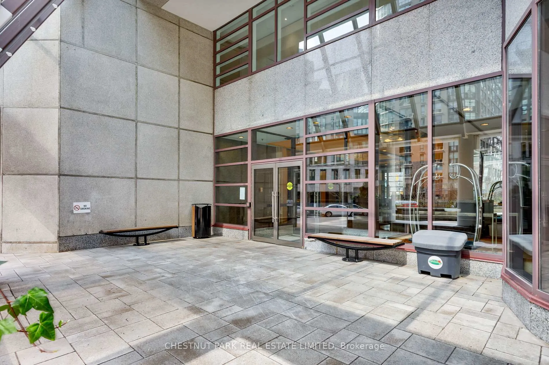 Front of Unit 1408, 1001 Bay Street