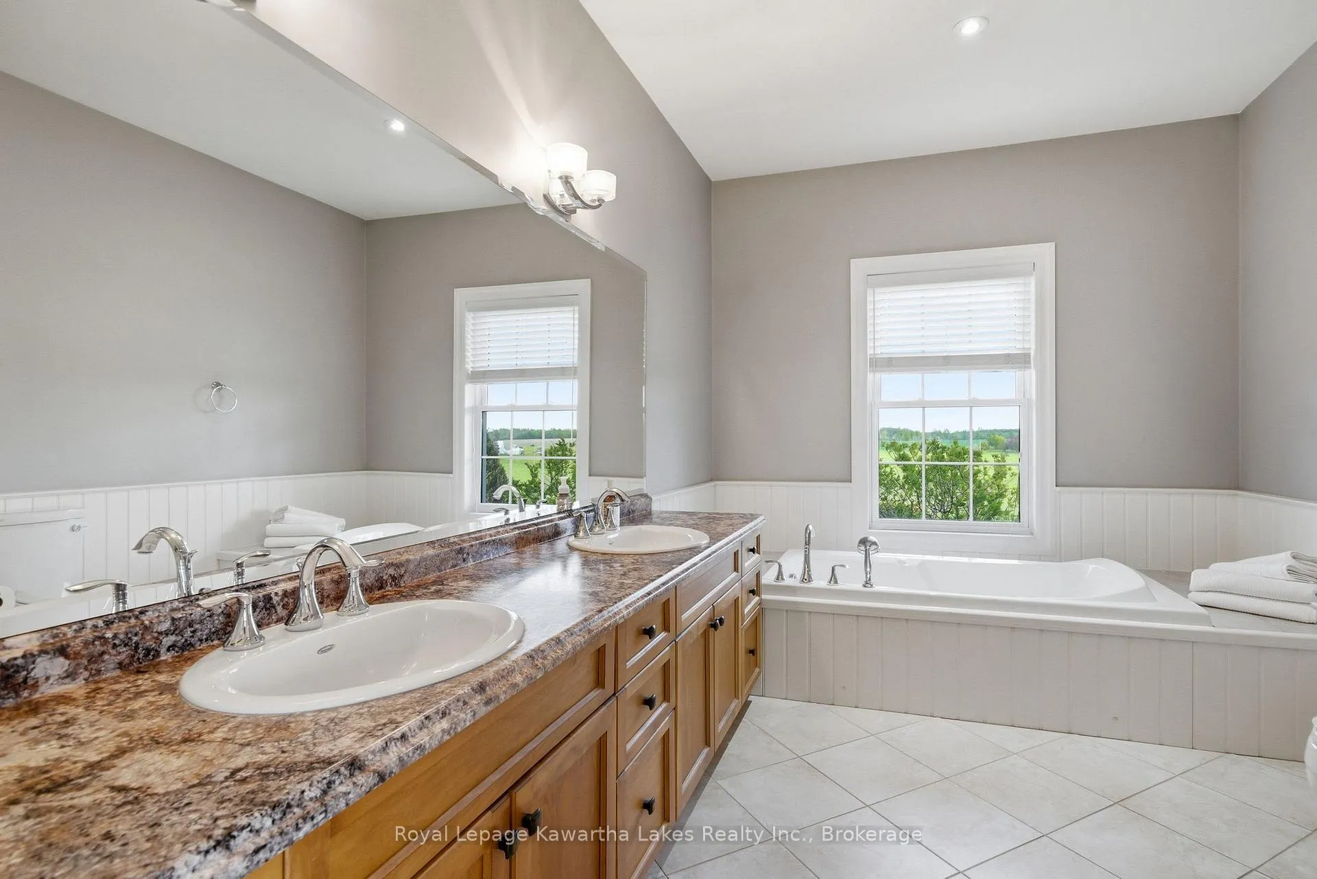 Photo 27 of 431 Meadowview Road, Kawartha Lakes, Emily — HOMEH