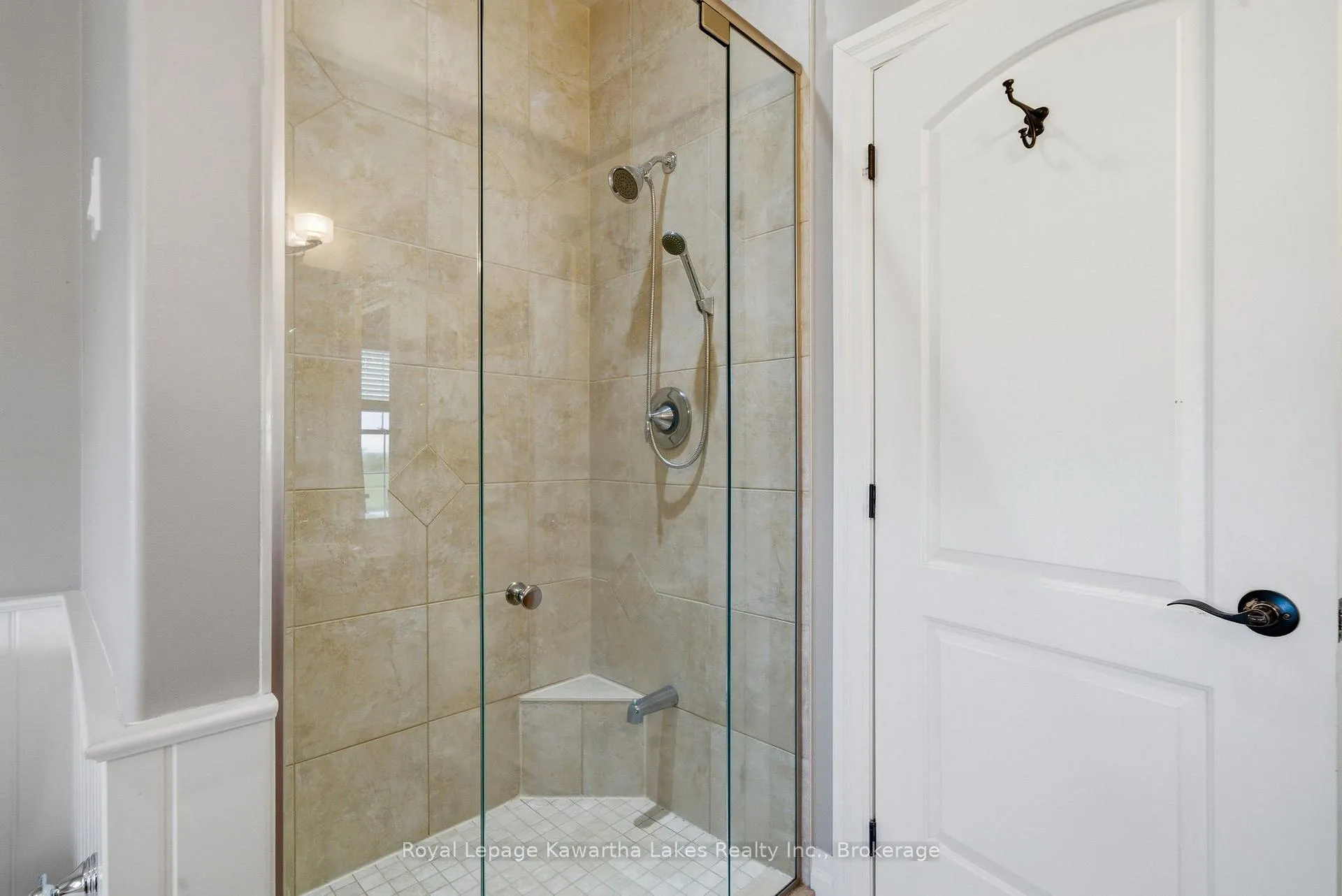 Photo 28 of 431 Meadowview Road, Kawartha Lakes, Emily — HOMEH