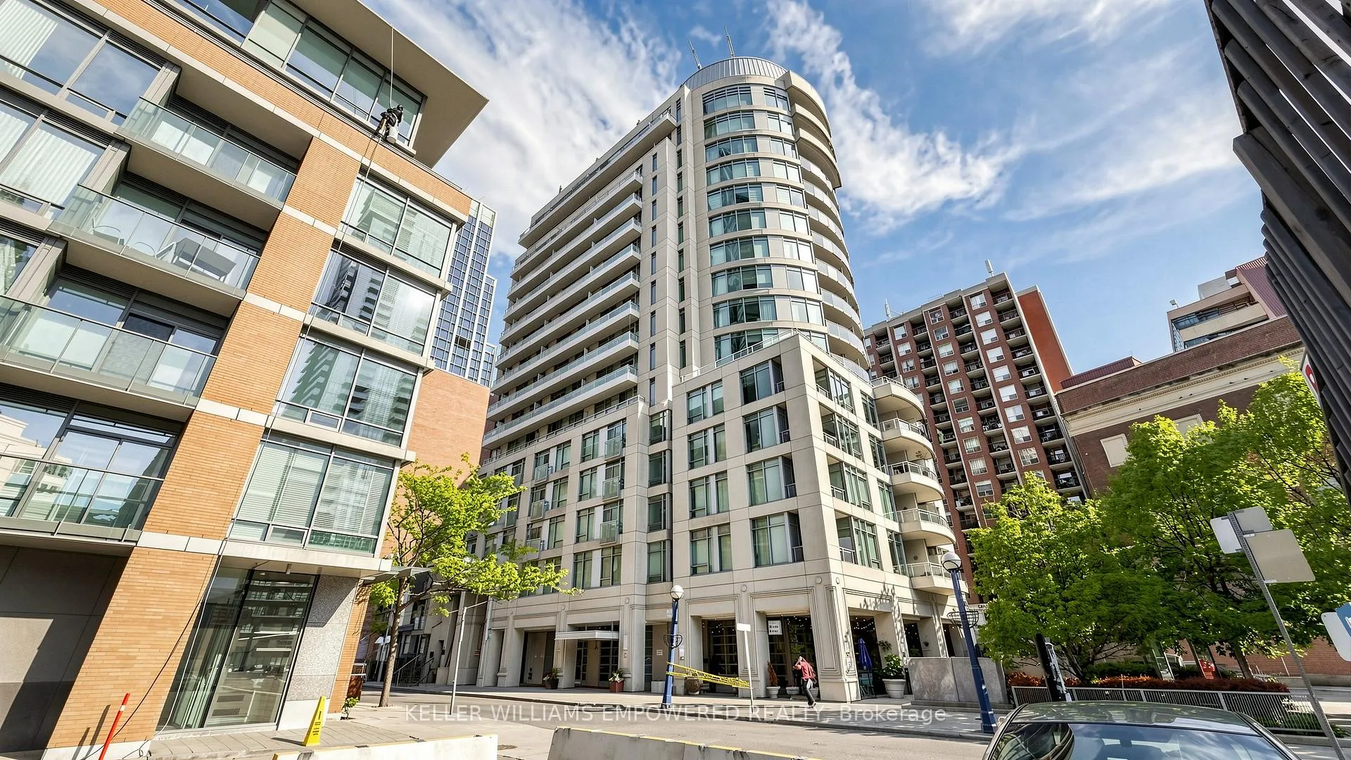 Photo 3 of Unit 311, 8 Scollard Street, Toronto, The Annex — HOMEH