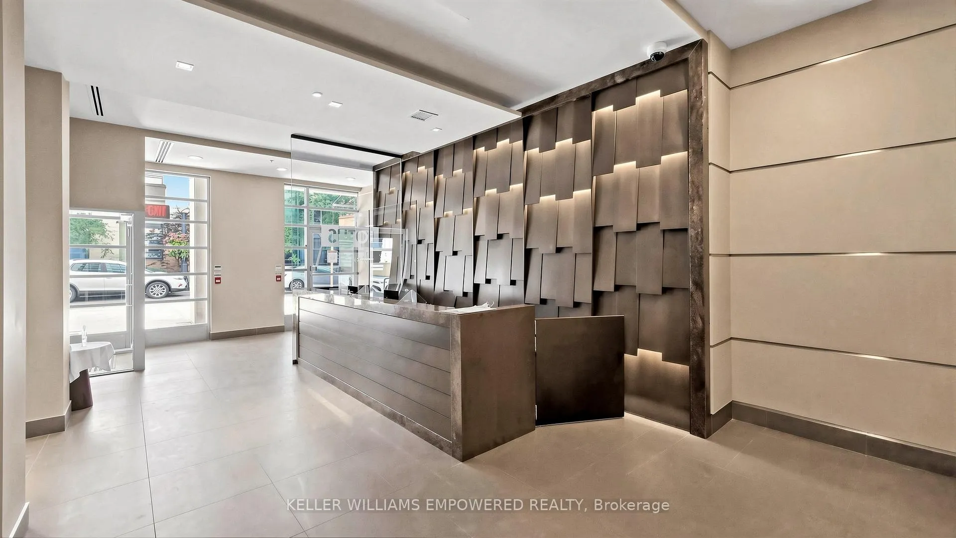 Photo 6 of Unit 311, 8 Scollard Street, Toronto, The Annex — HOMEH