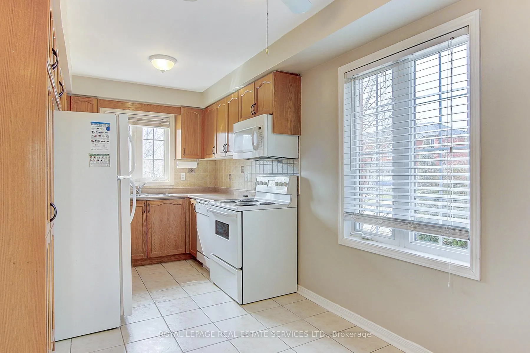 Photo 10 of 1498 Pinecliff Road, Oakville, West Oak Trails — HOMEH