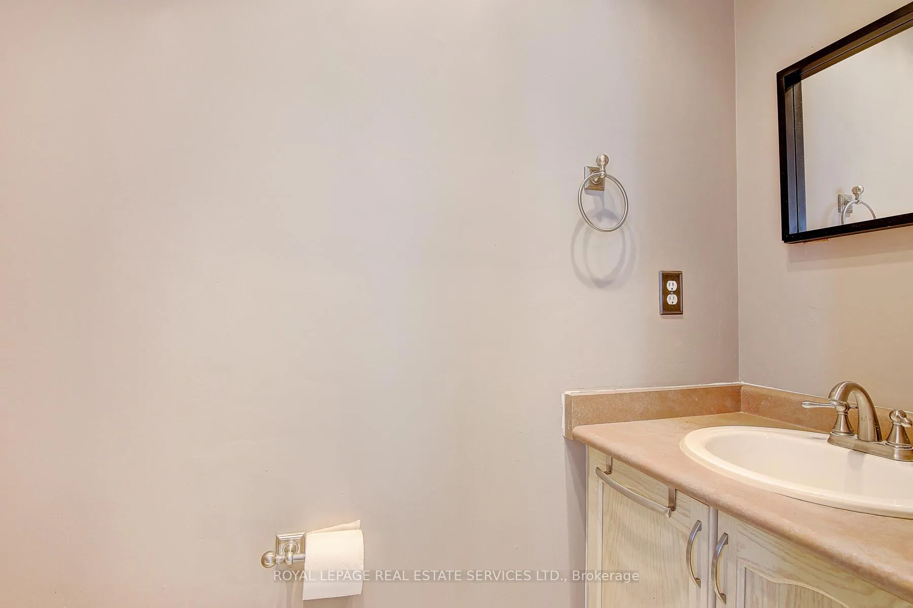 Photo 12 of 1498 Pinecliff Road, Oakville, West Oak Trails — HOMEH