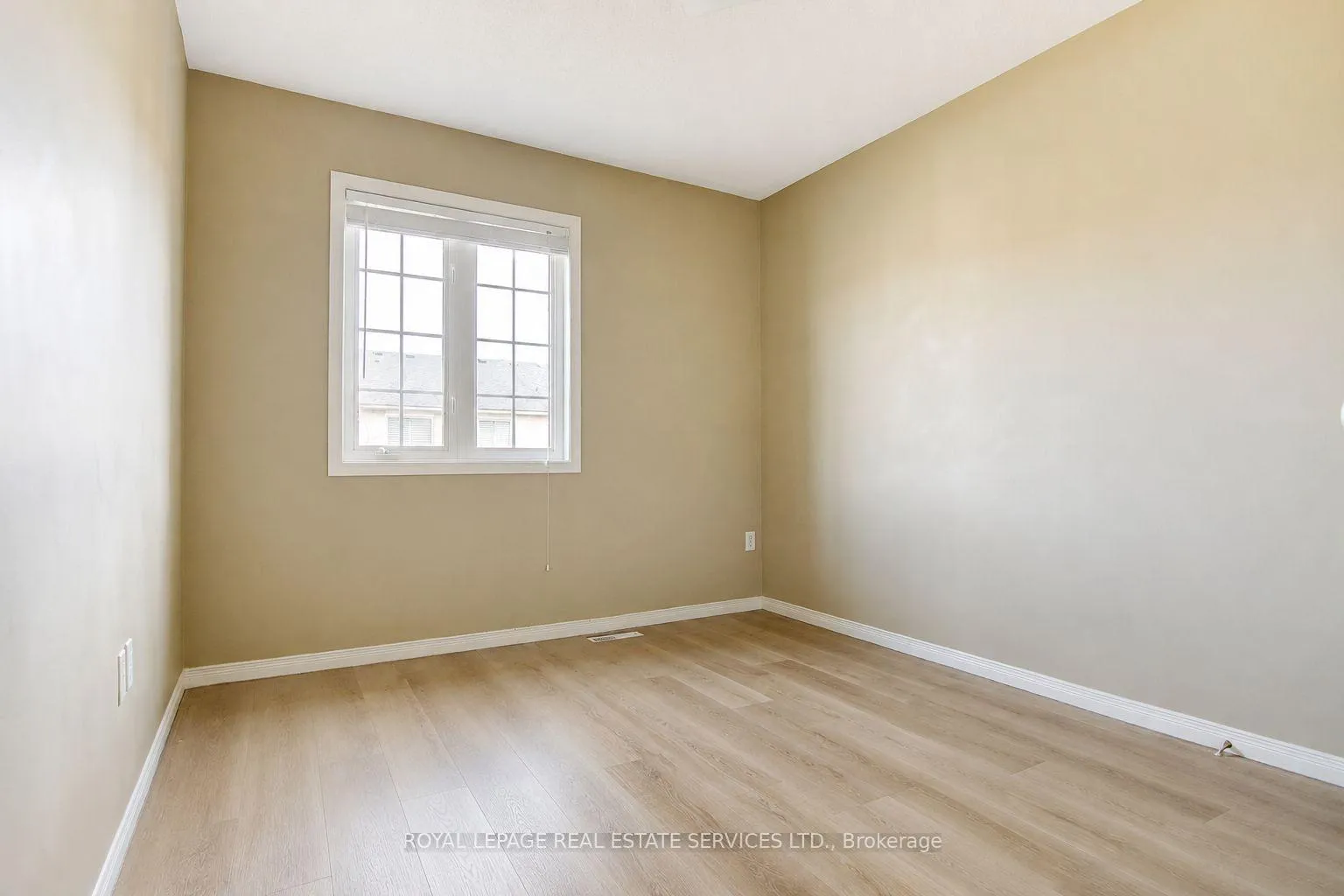Photo 17 of 1498 Pinecliff Road, Oakville, West Oak Trails — HOMEH